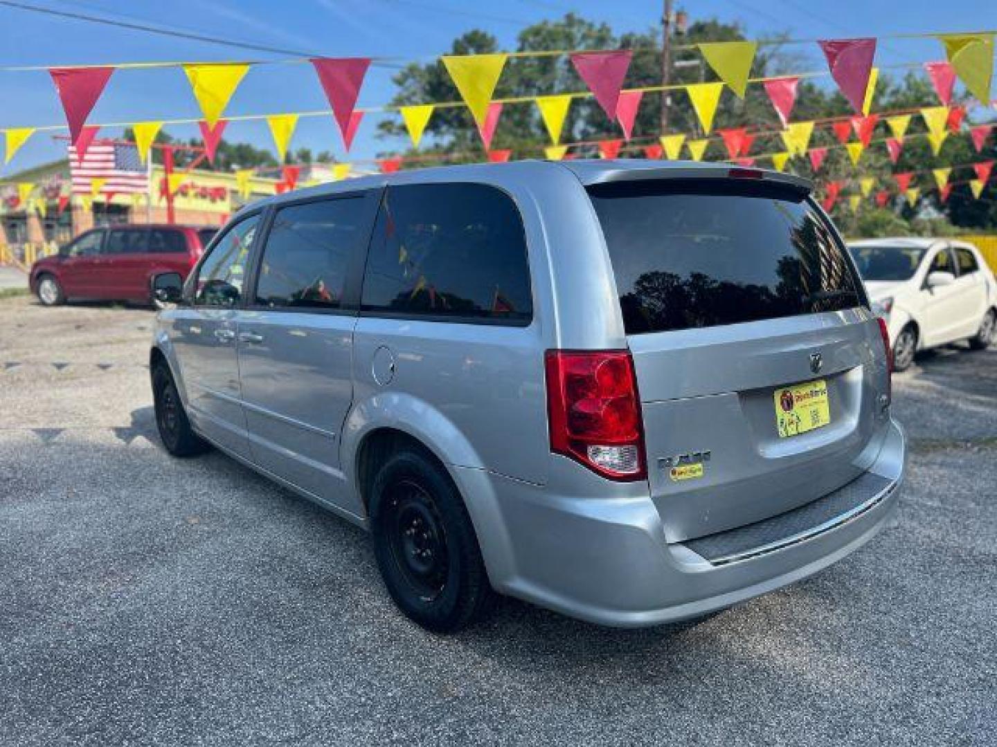 2011 Silver Dodge Grand Caravan Express (2D4RN4DG8BR) with an 3.6L V6 DOHC 24V engine, located at 1806 Veterans Memorial Hwy SW, Austell, GA, 30168, (770) 944-9558, 33.817959, -84.606987 - Photo#5