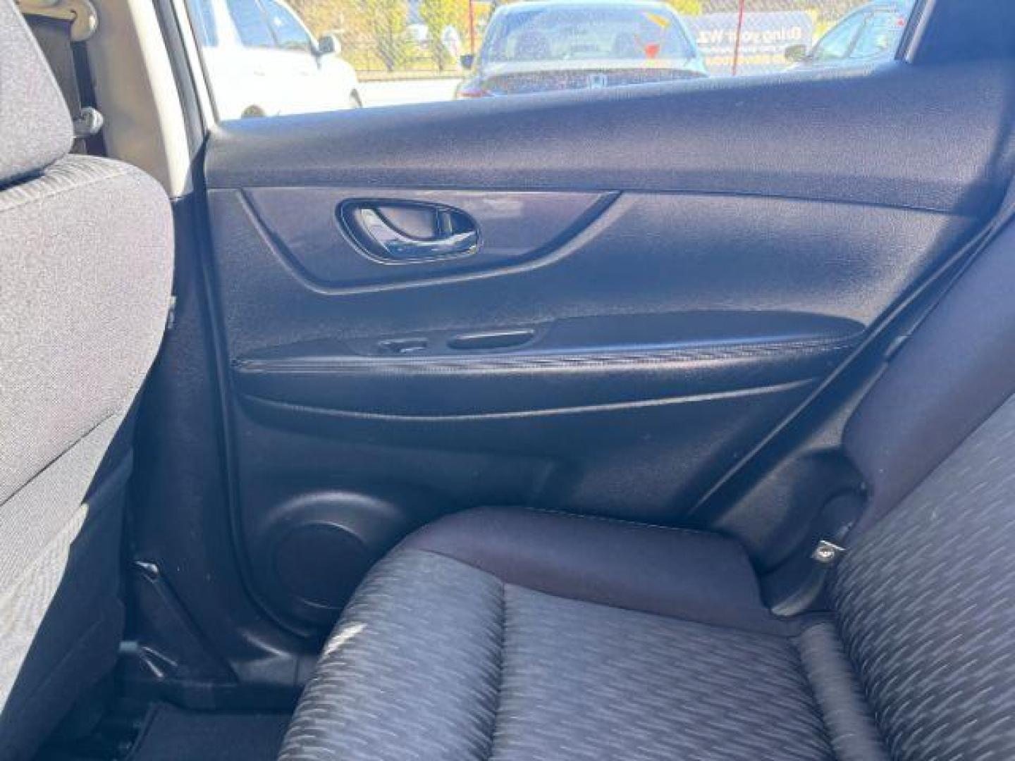 2011 Black /Black Cloth Interior Nissan Rogue SV FWD (JN8AS5MT0BW) with an 2.5L L4 DOHC 16V engine, Continuously Variabl transmission, located at 1806 Veterans Memorial Hwy SW, Austell, GA, 30168, (770) 944-9558, 33.817959, -84.606987 - Photo#13