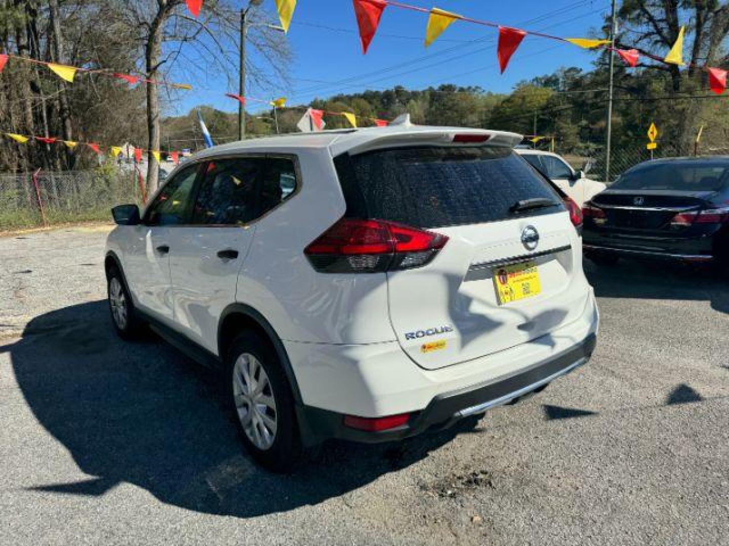 2011 Black /Black Cloth Interior Nissan Rogue SV FWD (JN8AS5MT0BW) with an 2.5L L4 DOHC 16V engine, Continuously Variabl transmission, located at 1806 Veterans Memorial Hwy SW, Austell, GA, 30168, (770) 944-9558, 33.817959, -84.606987 - Photo#5