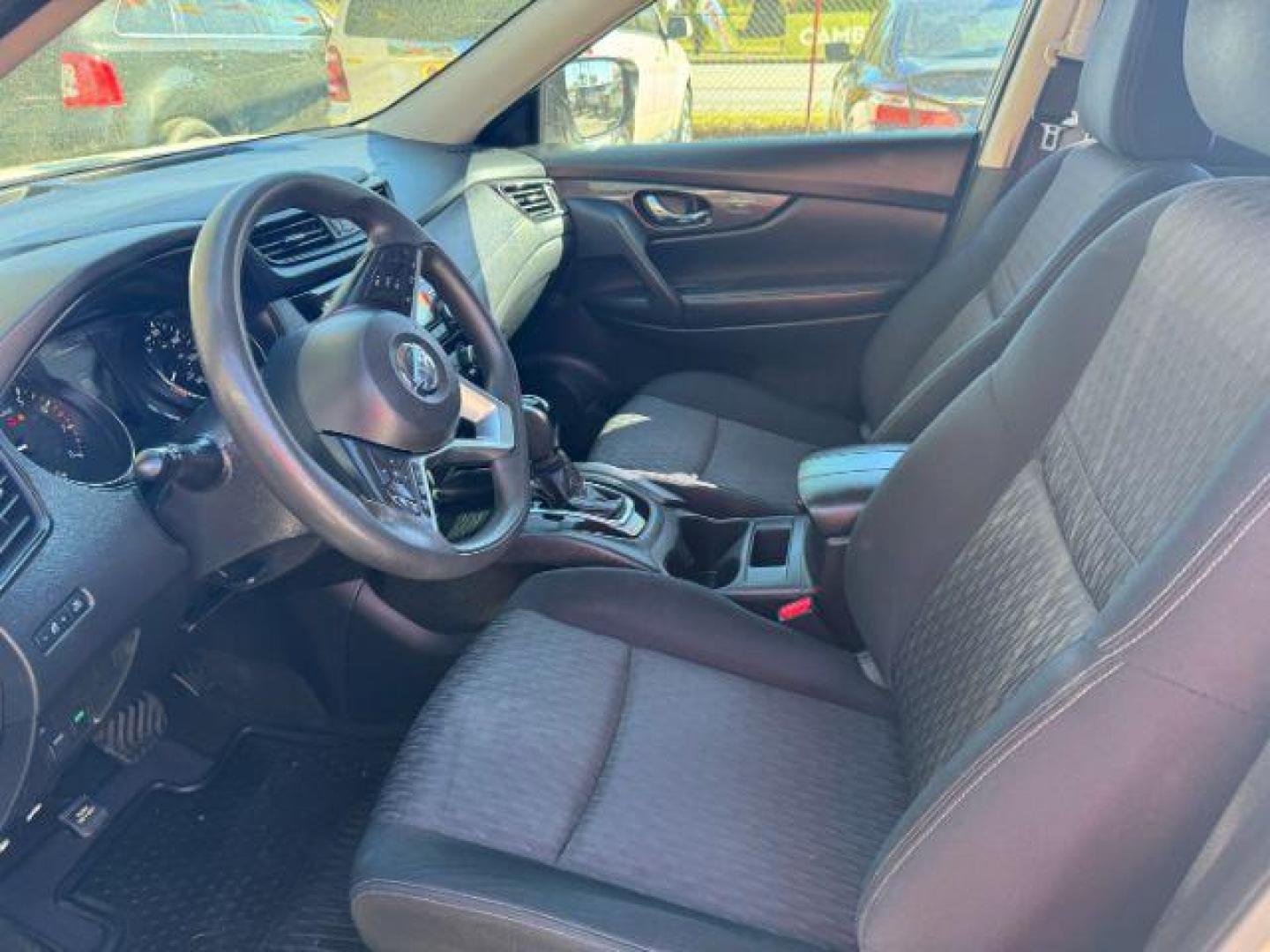 2011 Black /Black Cloth Interior Nissan Rogue SV FWD (JN8AS5MT0BW) with an 2.5L L4 DOHC 16V engine, Continuously Variabl transmission, located at 1806 Veterans Memorial Hwy SW, Austell, GA, 30168, (770) 944-9558, 33.817959, -84.606987 - Photo#6