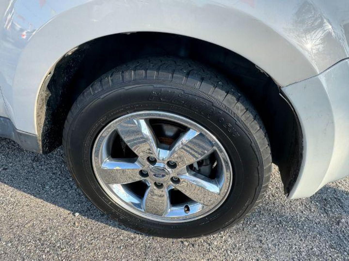 2012 White Ford Escape Limited FWD (1FMCU0E73CK) with an 2.5L L4 DOHC 16V engine, 6-Speed Automatic transmission, located at 1806 Veterans Memorial Hwy SW, Austell, GA, 30168, (770) 944-9558, 33.817959, -84.606987 - Photo#20