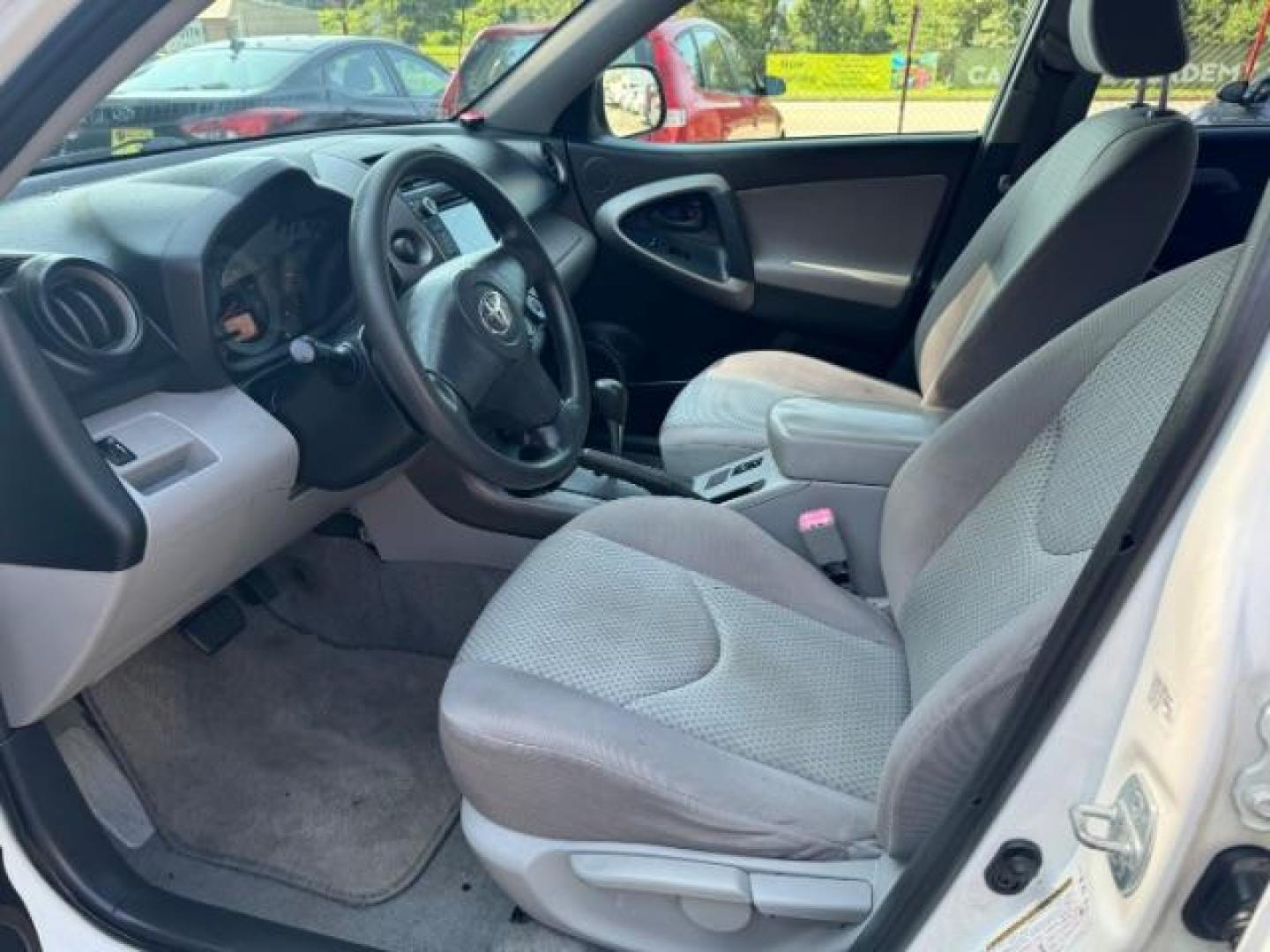 2008 White Toyota RAV4 Base I4 2WD (JTMZD33VX85) with an 2.4L L4 DOHC 16V engine, 4-Speed Automatic transmission, located at 1806 Veterans Memorial Hwy SW, Austell, GA, 30168, (770) 944-9558, 33.817959, -84.606987 - Photo#5