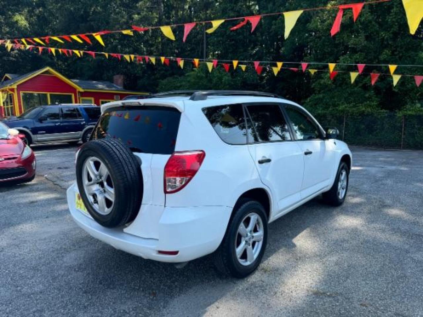 2008 White Toyota RAV4 Base I4 2WD (JTMZD33VX85) with an 2.4L L4 DOHC 16V engine, 4-Speed Automatic transmission, located at 1806 Veterans Memorial Hwy SW, Austell, GA, 30168, (770) 944-9558, 33.817959, -84.606987 - Photo#2