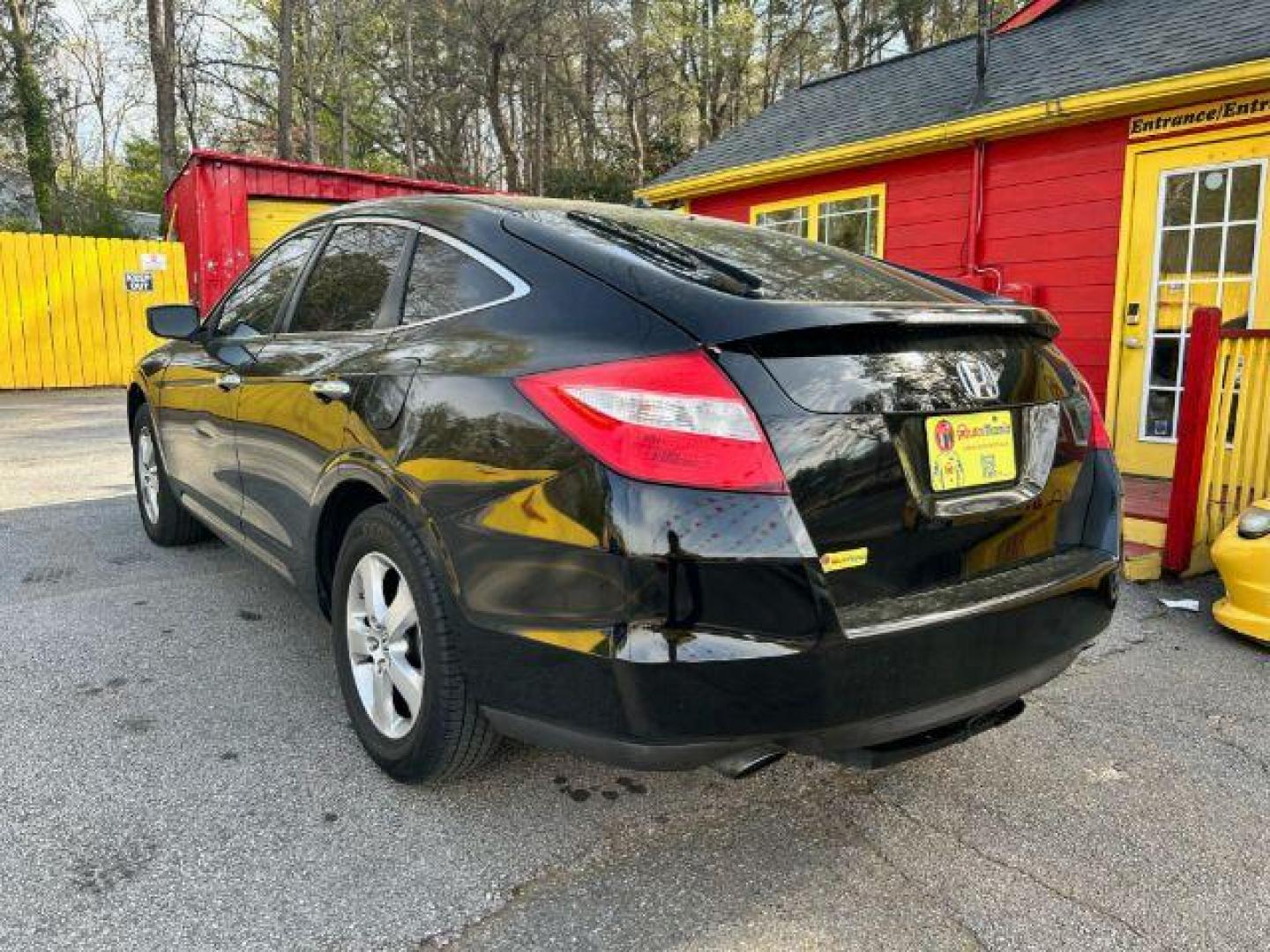 2010 Black Honda Accord Crosstour EX 2WD 5-Spd AT (5J6TF1H3XAL) with an 3.5L V6 SOHC 24V engine, 5-Speed Automatic transmission, located at 1806 Veterans Memorial Hwy SW, Austell, GA, 30168, (770) 944-9558, 33.817959, -84.606987 - Photo#5