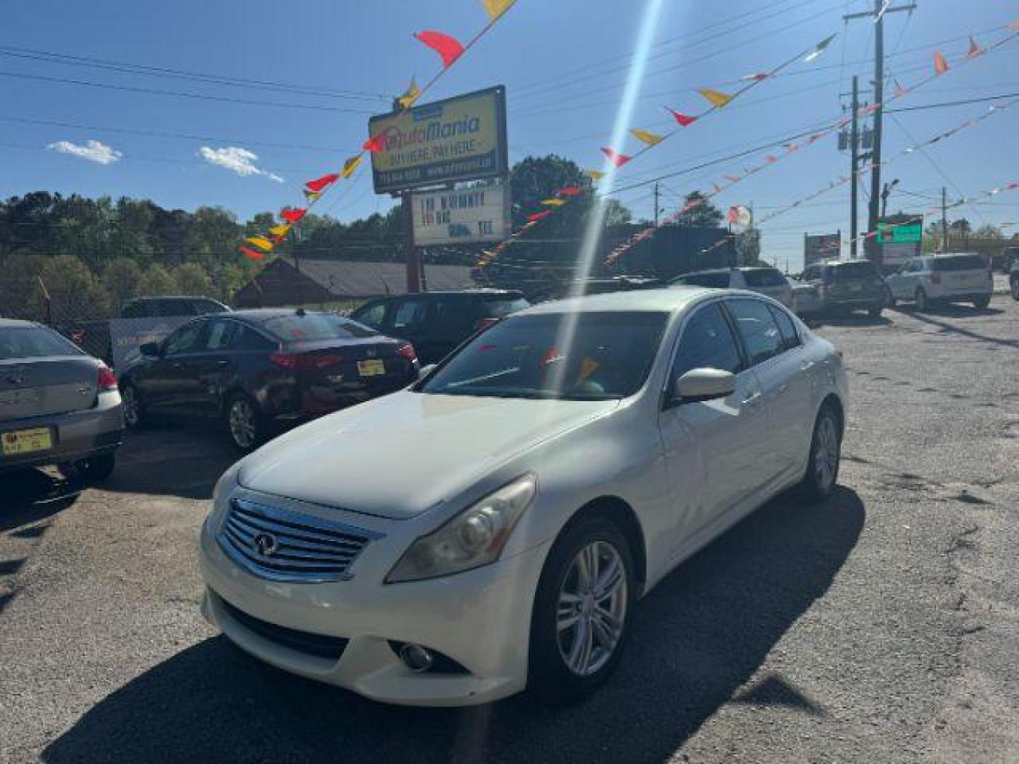 2011 WHITE Infiniti G Sedan G25x AWD (JN1DV6AR5BM) with an 2.5L L4 DOHC 16V engine, 5-Speed Automatic transmission, located at 1806 Veterans Memorial Hwy SW, Austell, GA, 30168, (770) 944-9558, 33.817959, -84.606987 - Photo#0