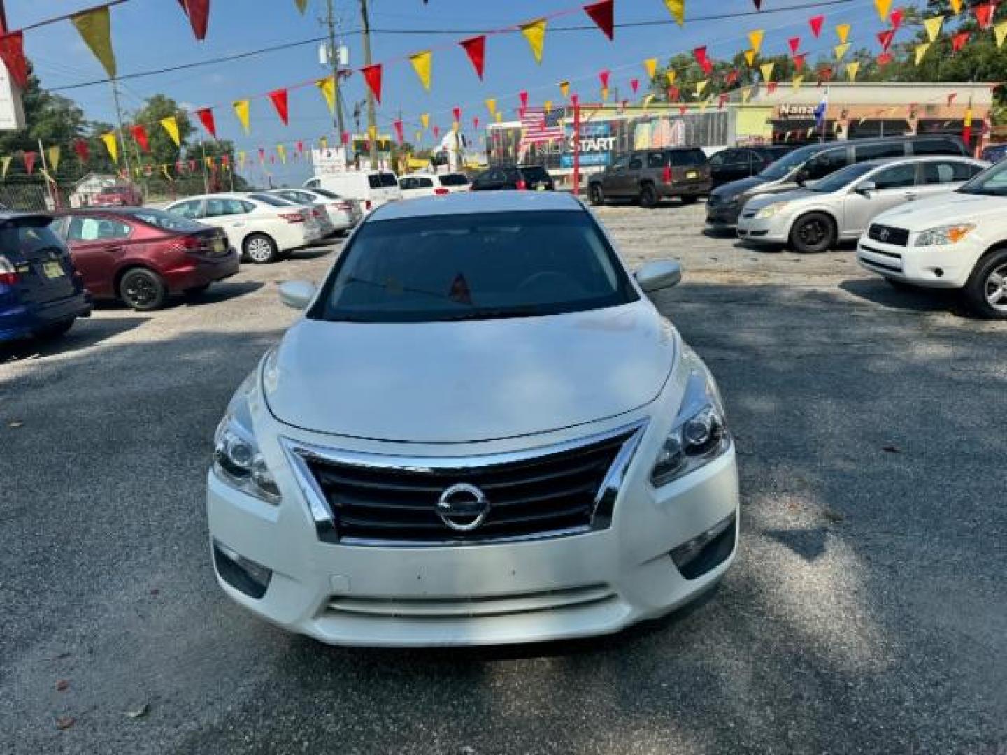 2013 WHITE Nissan Altima 2.5 (1N4AL3AP6DC) with an 2.5L L4 DOHC 16V engine, 6-Speed Manual transmission, located at 1806 Veterans Memorial Hwy SW, Austell, GA, 30168, (770) 944-9558, 33.817959, -84.606987 - Photo#1