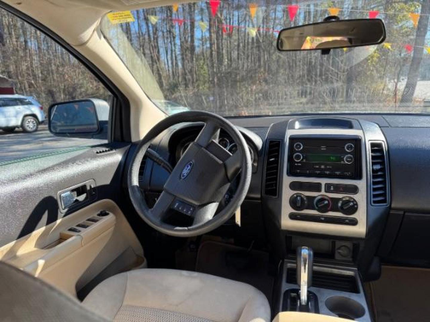 2008 Beige Ford Edge SE FWD (2FMDK36C98B) with an 3.5L V6 DOHC 24V engine, 6-Speed Automatic transmission, located at 1806 Veterans Memorial Hwy SW, Austell, GA, 30168, (770) 944-9558, 33.817959, -84.606987 - Photo#12