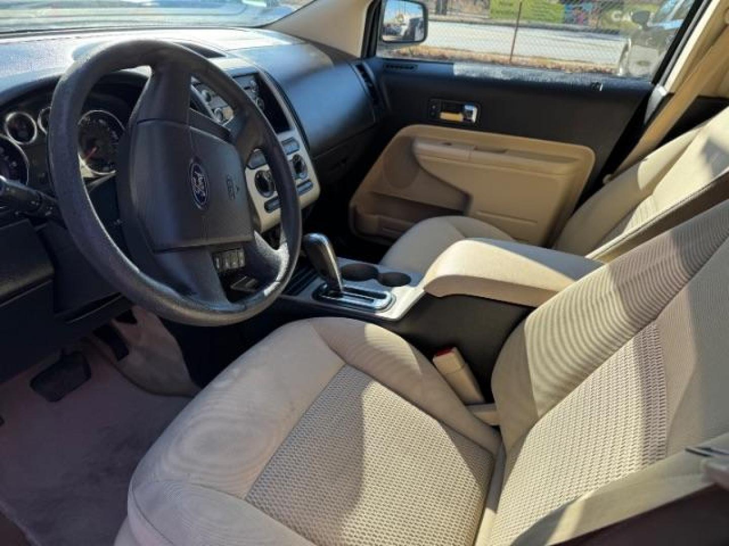 2008 Beige Ford Edge SE FWD (2FMDK36C98B) with an 3.5L V6 DOHC 24V engine, 6-Speed Automatic transmission, located at 1806 Veterans Memorial Hwy SW, Austell, GA, 30168, (770) 944-9558, 33.817959, -84.606987 - Photo#6