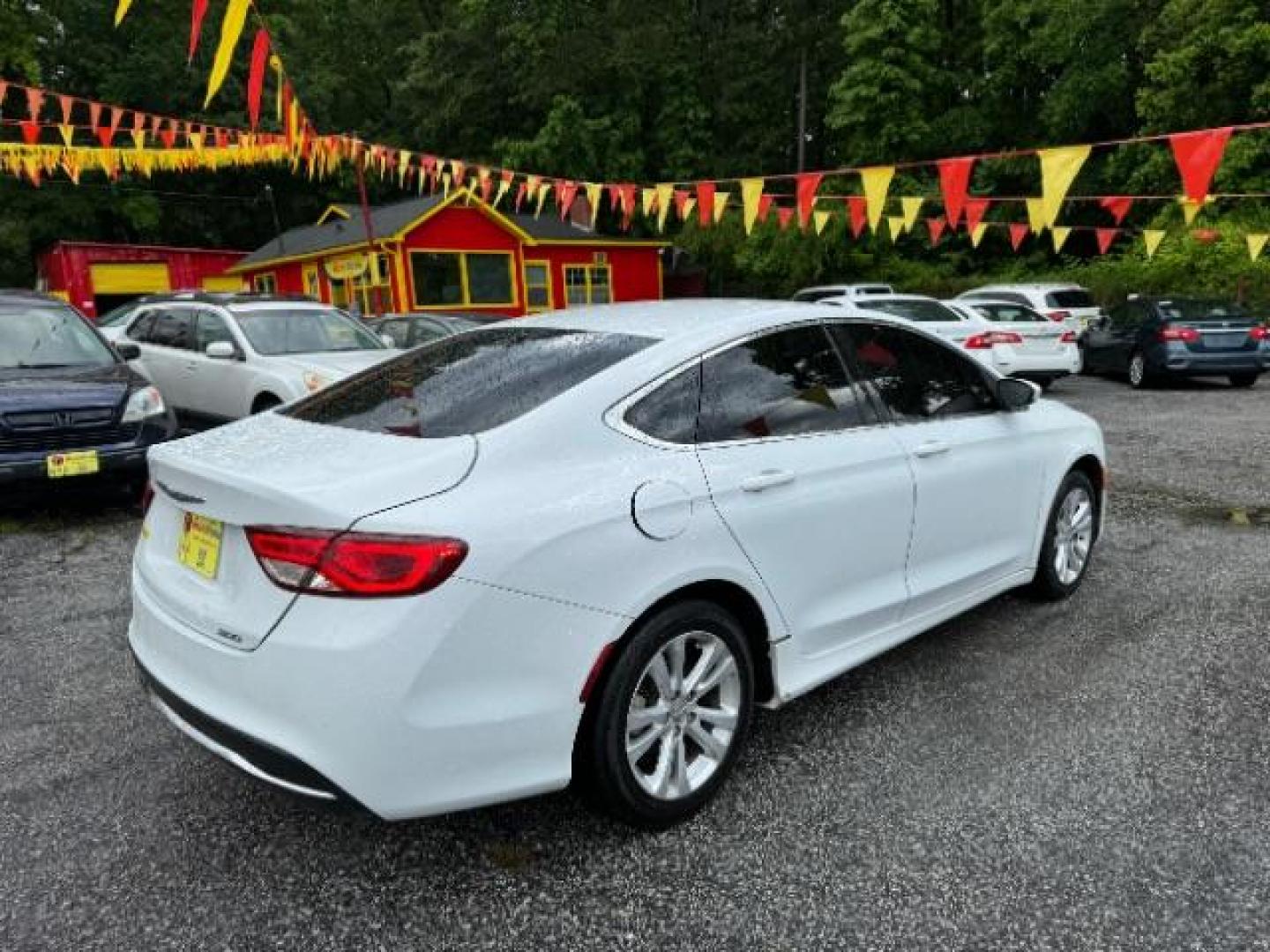 2015 White Chrysler 200 Limited (1C3CCCAB4FN) with an 2.4L L4 DOHC 16V engine, 9-Speed Automatic transmission, located at 1806 Veterans Memorial Hwy SW, Austell, GA, 30168, (770) 944-9558, 33.817959, -84.606987 - Photo#3