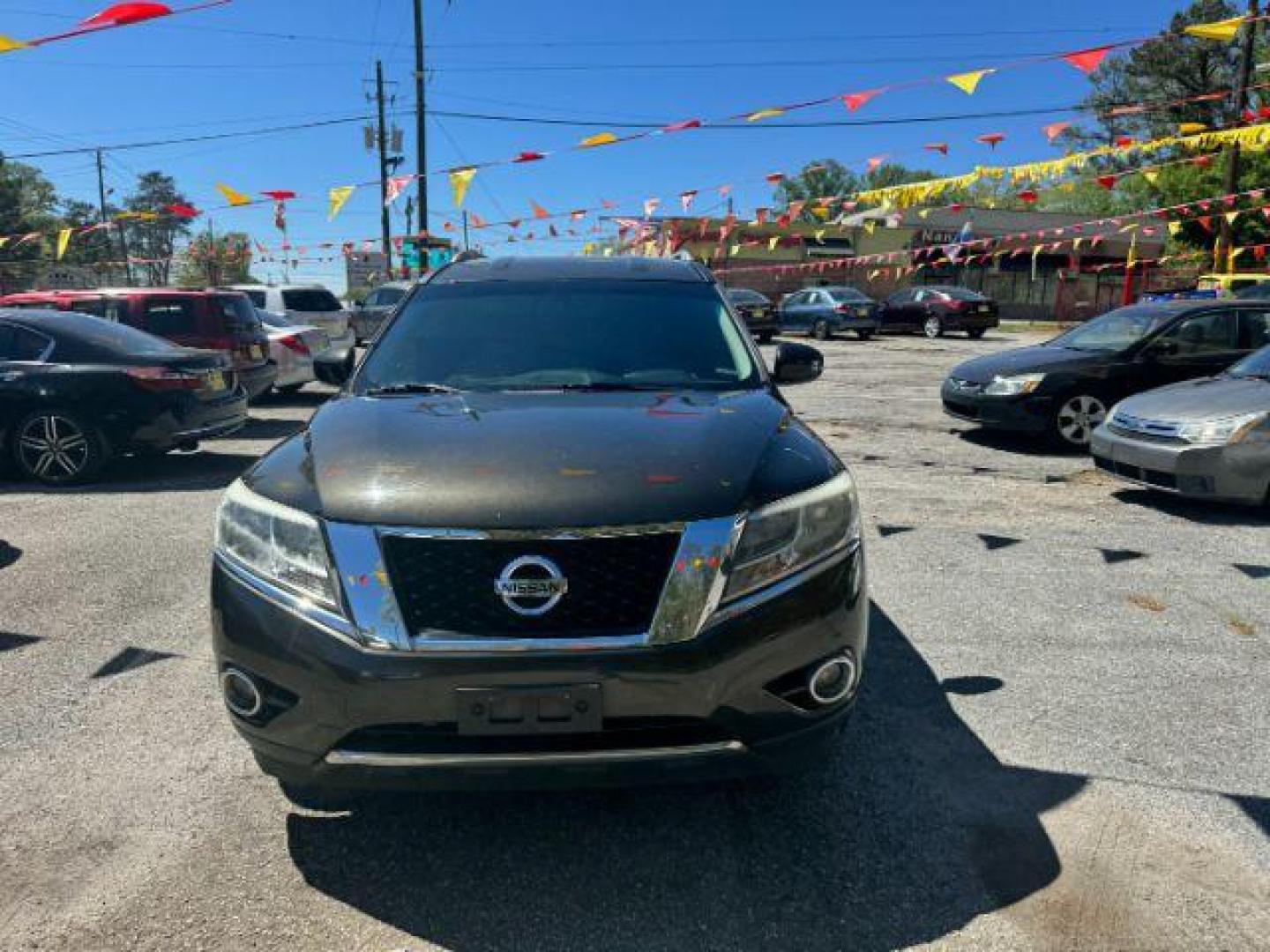 2015 Green Nissan Pathfinder SV 4WD (5N1AR2MM2FC) with an 3.5L V6 DOHC 24V engine, Continuously Variable Transmission transmission, located at 1806 Veterans Memorial Hwy SW, Austell, GA, 30168, (770) 944-9558, 33.817959, -84.606987 - Photo#0