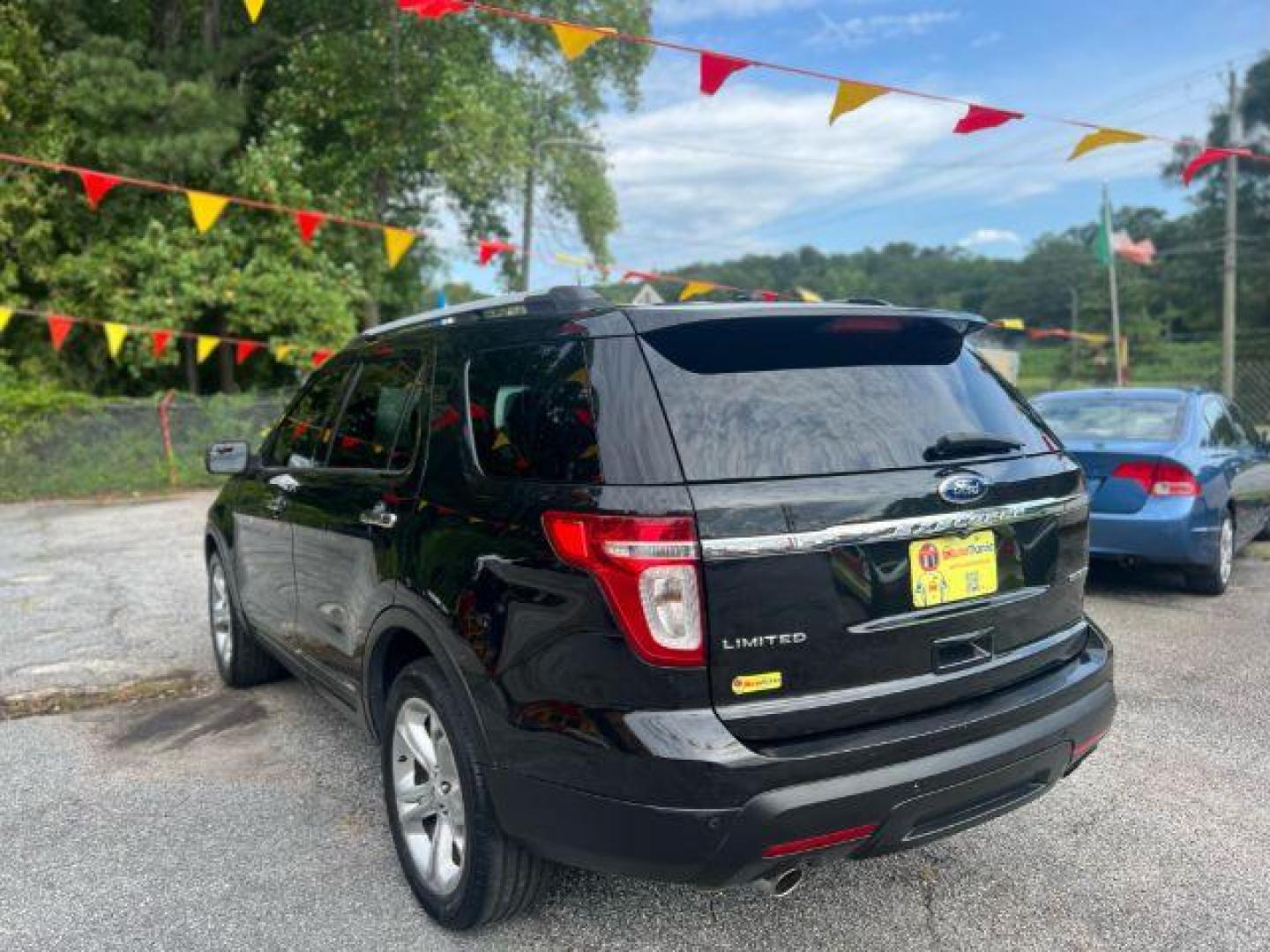 2015 Black Ford Explorer Limited FWD (1FM5K7F87FG) with an 3.5L V6 DOHC 24V engine, 6-Speed Automatic transmission, located at 1806 Veterans Memorial Hwy SW, Austell, GA, 30168, (770) 944-9558, 33.817959, -84.606987 - Photo#5