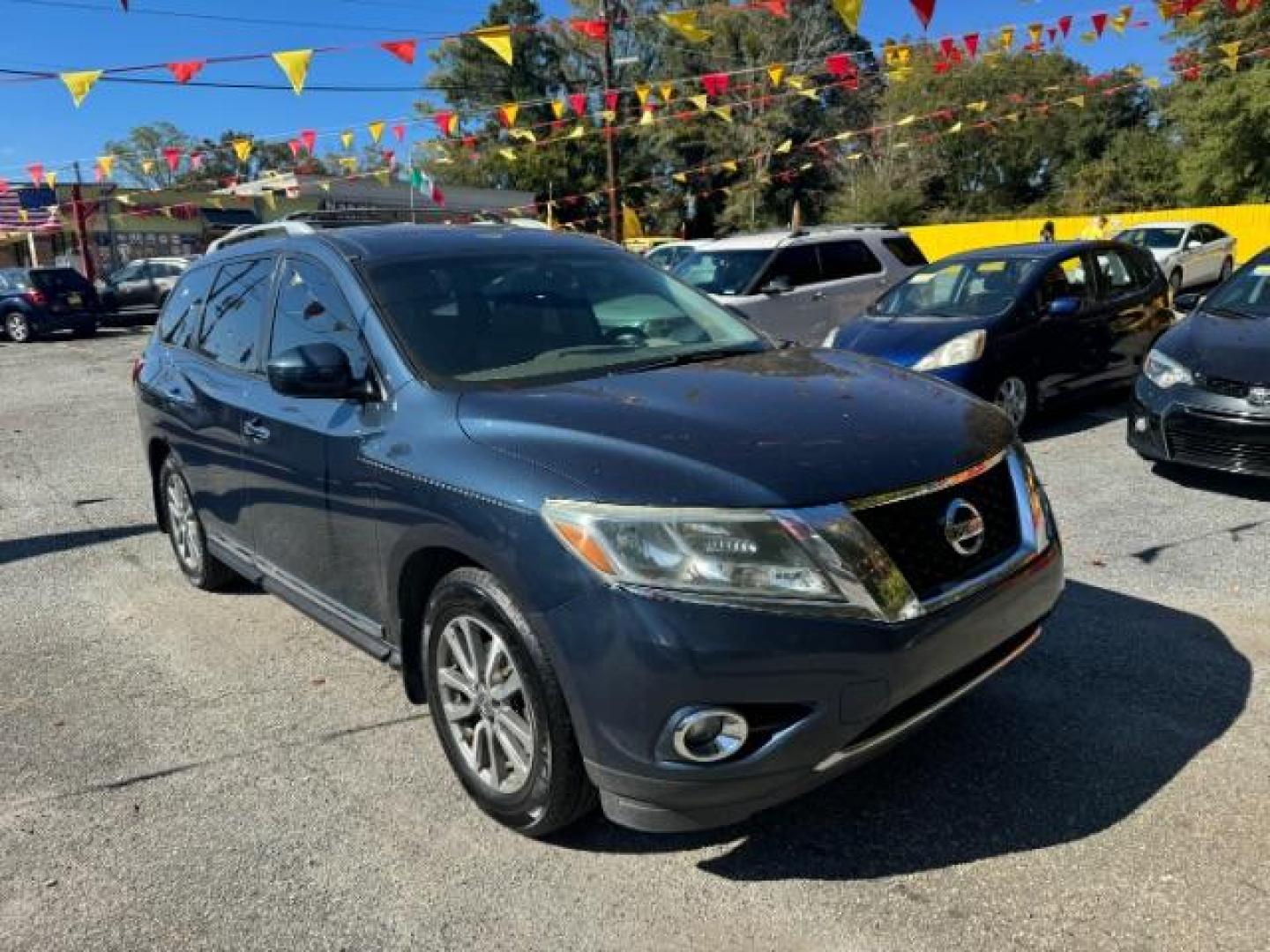 2014 Blue Nissan Pathfinder SL 2WD (5N1AR2MNXEC) with an 3.5L V6 DOHC 24V engine, Continuously Variable Transmission transmission, located at 1806 Veterans Memorial Hwy SW, Austell, GA, 30168, (770) 944-9558, 33.817959, -84.606987 - Photo#2