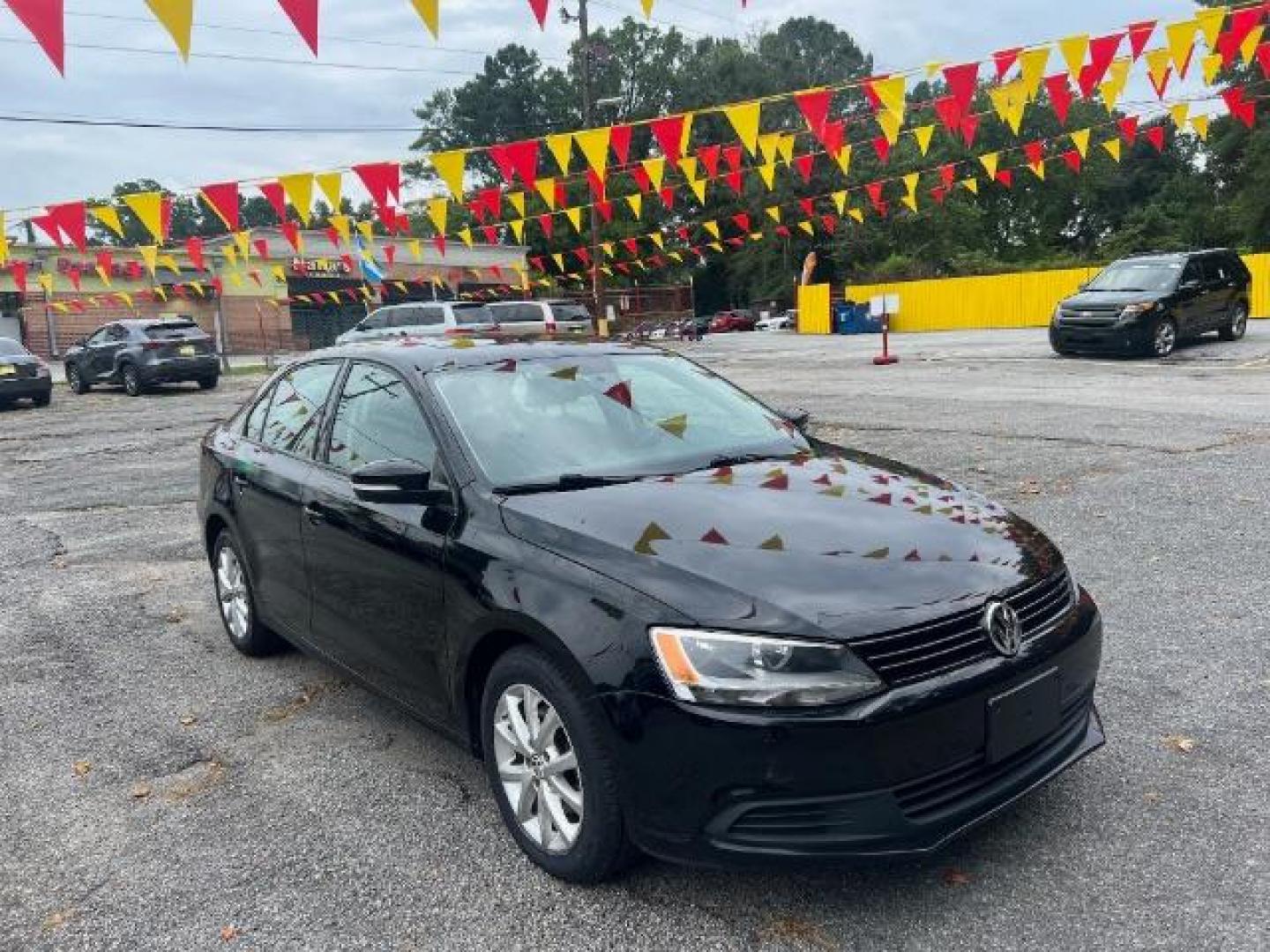 2011 Black Volkswagen Jetta SE PZEV (3VWDZ7AJ7BM) with an 2.5L L5 DOHC 20V engine, located at 1806 Veterans Memorial Hwy SW, Austell, GA, 30168, (770) 944-9558, 33.817959, -84.606987 - Photo#2