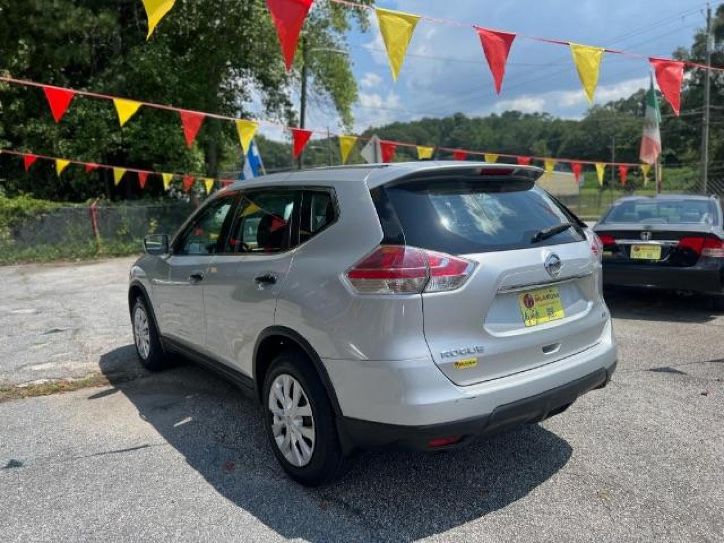 2016 Silver Nissan Rogue S AWD (KNMAT2MV6GP) with an 2.5L L4 DOHC 16V engine, Continuously Variabl transmission, located at 1806 Veterans Memorial Hwy SW, Austell, GA, 30168, (770) 944-9558, 33.817959, -84.606987 - Photo#5