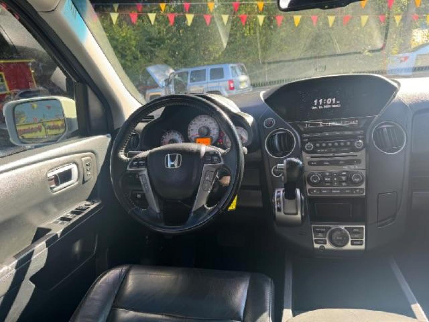 2012 White Honda Pilot Touring 4WD 5-Spd AT with DVD (5FNYF4H9XCB) with an 3.5L V6 SOHC 24V engine, 5-Speed Automatic transmission, located at 1806 Veterans Memorial Hwy SW, Austell, GA, 30168, (770) 944-9558, 33.817959, -84.606987 - Photo#13