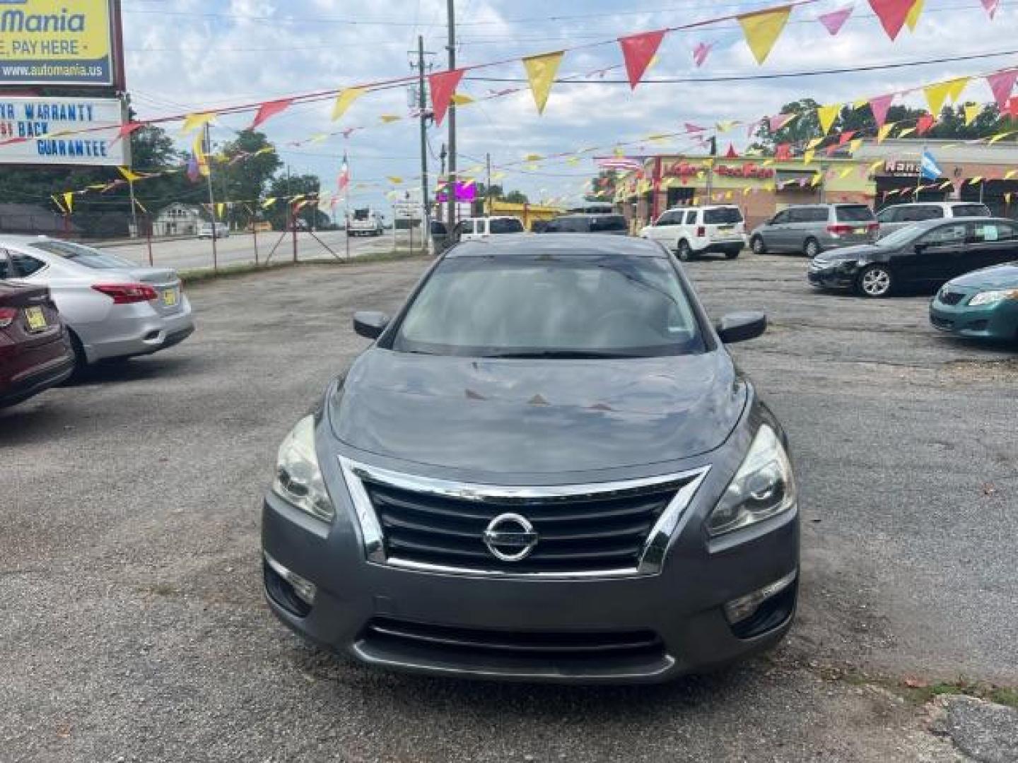 2014 Gray Nissan Altima 2.5 S (1N4AL3AP4EC) with an 2.5L L4 DOHC 16V engine, Continuously Variable Transmission transmission, located at 1806 Veterans Memorial Hwy SW, Austell, GA, 30168, (770) 944-9558, 33.817959, -84.606987 - Photo#1