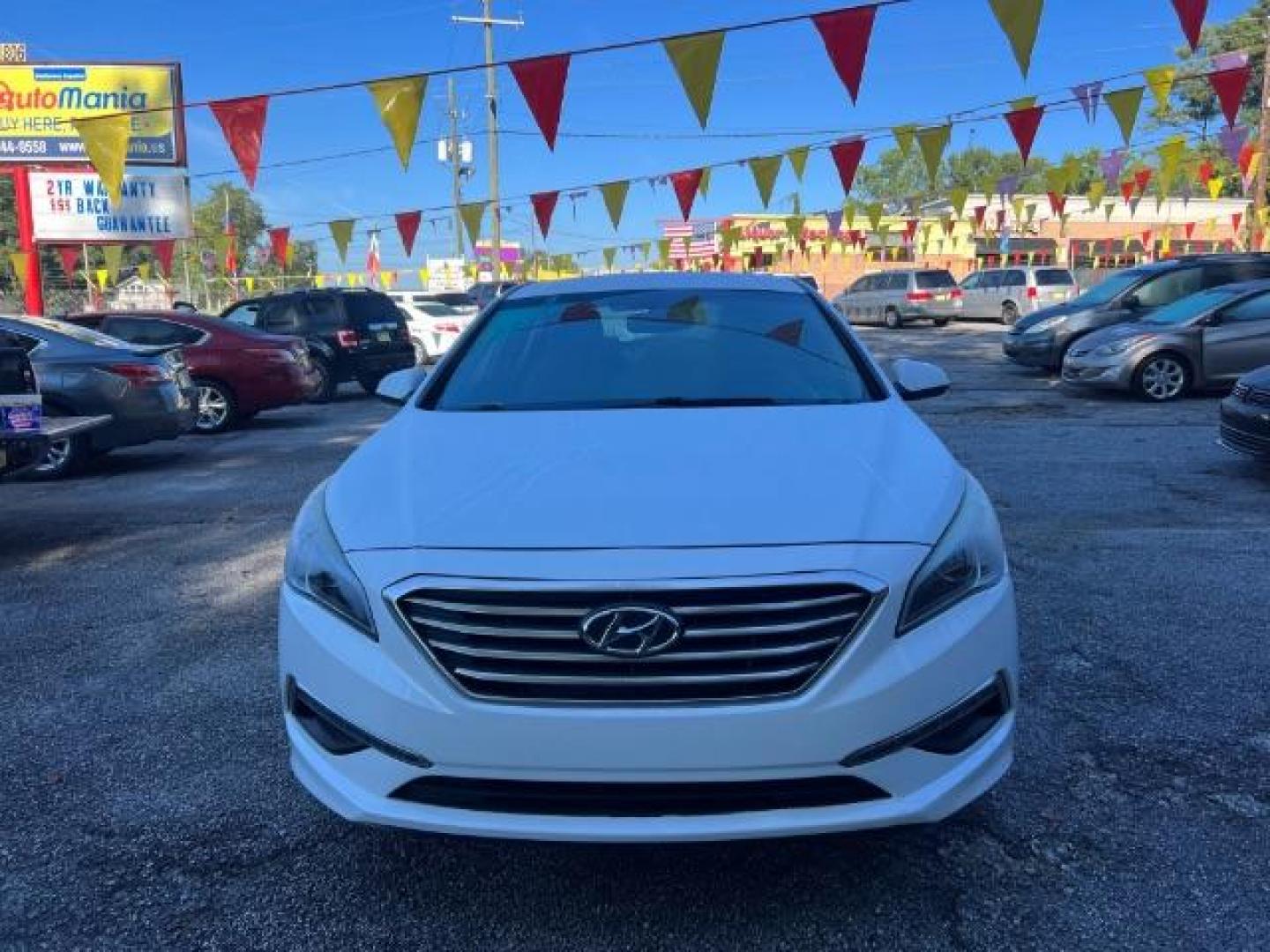 2015 White Hyundai Sonata SE (5NPE24AF8FH) with an 2.4L L4 DOHC 16V engine, 7-Speed Automatic transmission, located at 1806 Veterans Memorial Hwy SW, Austell, GA, 30168, (770) 944-9558, 33.817959, -84.606987 - Photo#1