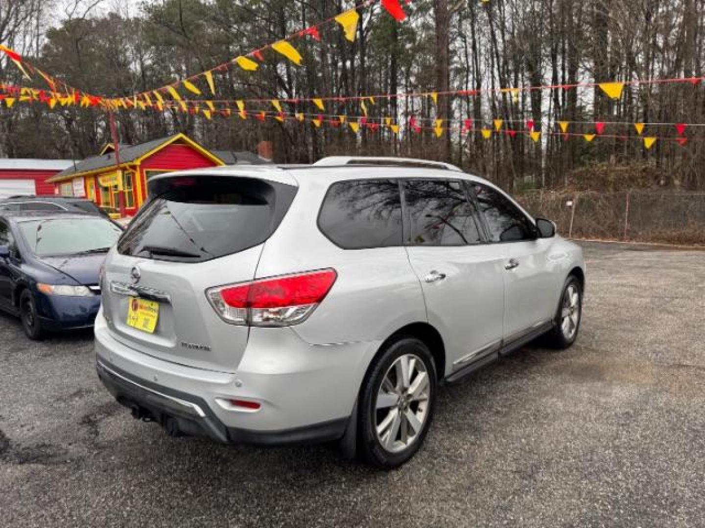 2013 Silver Nissan Pathfinder Platinum 2WD (5N1AR2MN5DC) with an 3.5L V6 DOHC 24V engine, Continuously Variable Transmission transmission, located at 1806 Veterans Memorial Hwy SW, Austell, GA, 30168, (770) 944-9558, 33.817959, -84.606987 - Photo#3