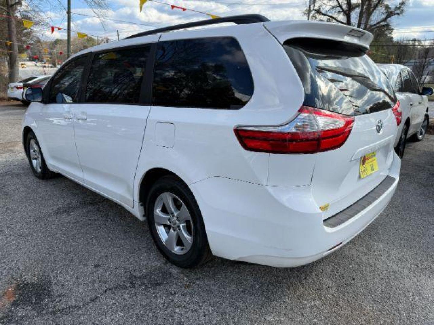 2016 White Toyota Sienna LE FWD 8-Passenger V6 (5TDKK3DC3GS) with an 3.5L V6 EFI DOHC 24V engine, 5-Speed Automatic transmission, located at 1806 Veterans Memorial Hwy SW, Austell, GA, 30168, (770) 944-9558, 33.817959, -84.606987 - Photo#2