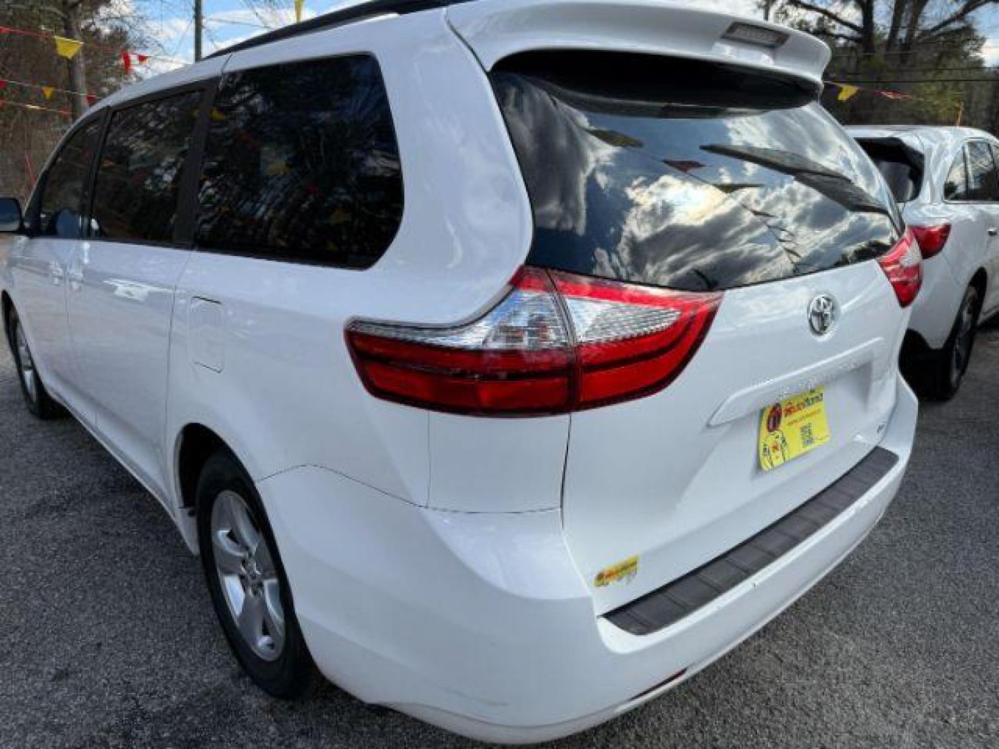 2016 White Toyota Sienna LE FWD 8-Passenger V6 (5TDKK3DC3GS) with an 3.5L V6 EFI DOHC 24V engine, 5-Speed Automatic transmission, located at 1806 Veterans Memorial Hwy SW, Austell, GA, 30168, (770) 944-9558, 33.817959, -84.606987 - Photo#3