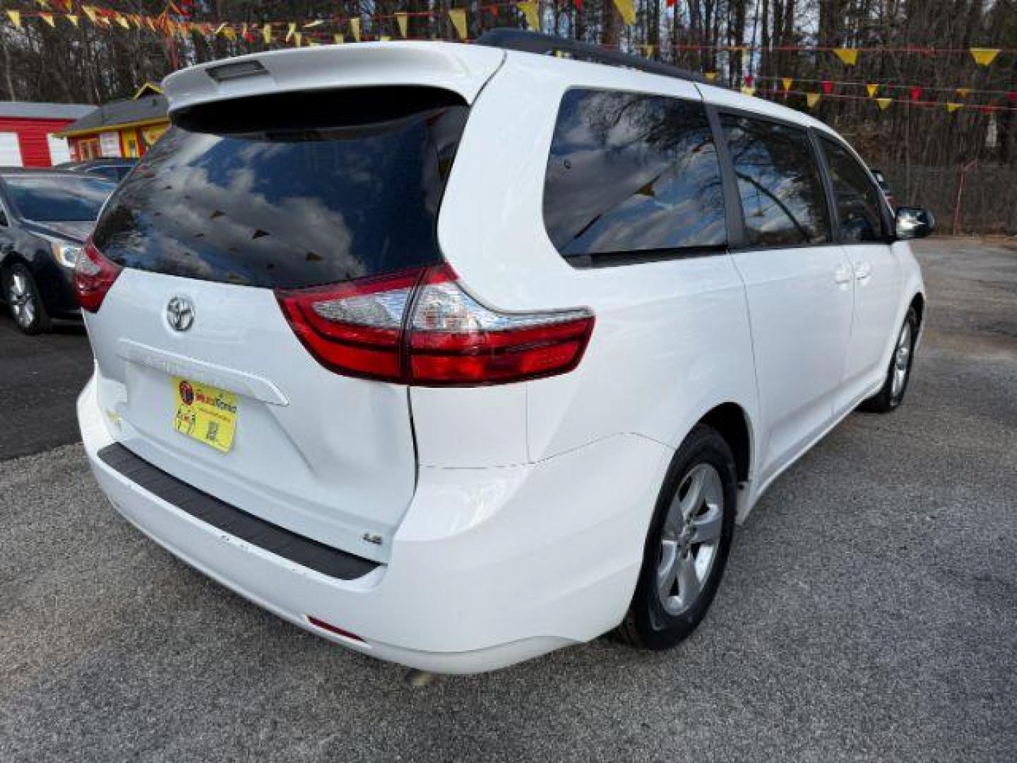 2016 White Toyota Sienna LE FWD 8-Passenger V6 (5TDKK3DC3GS) with an 3.5L V6 EFI DOHC 24V engine, 5-Speed Automatic transmission, located at 1806 Veterans Memorial Hwy SW, Austell, GA, 30168, (770) 944-9558, 33.817959, -84.606987 - Photo#6