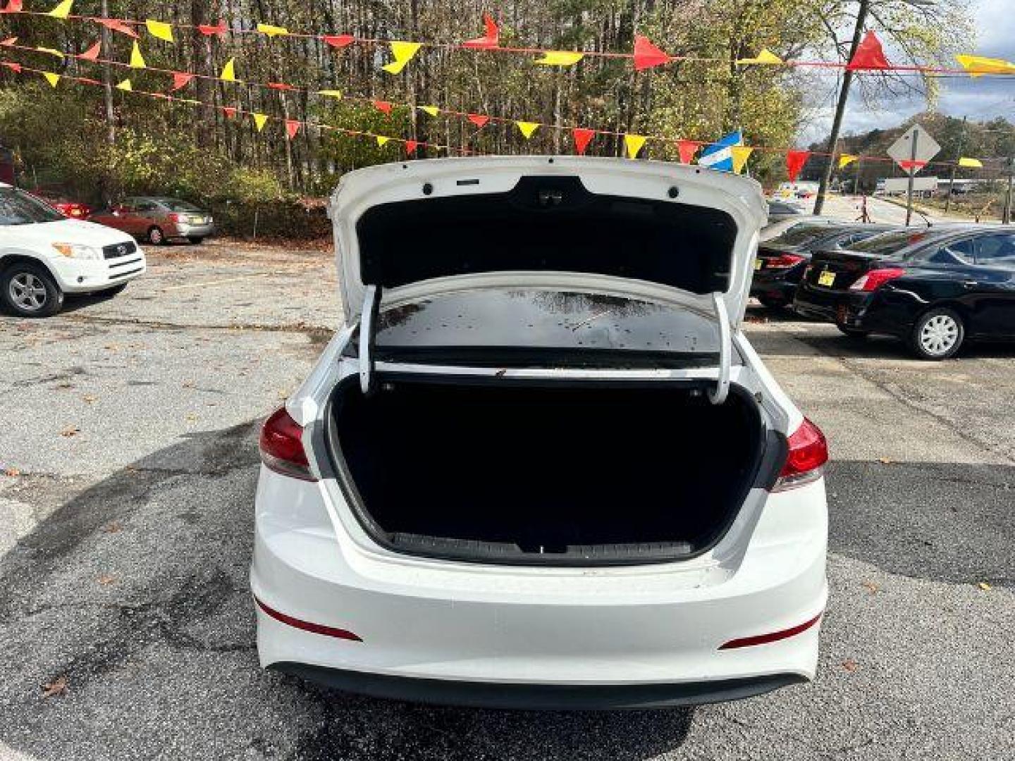 2017 White Hyundai Elantra SE 6AT (5NPD74LF5HH) with an 1.8L L4 DOHC 16V engine, 6-Speed Automatic transmission, located at 1806 Veterans Memorial Hwy SW, Austell, GA, 30168, (770) 944-9558, 33.817959, -84.606987 - Photo#8