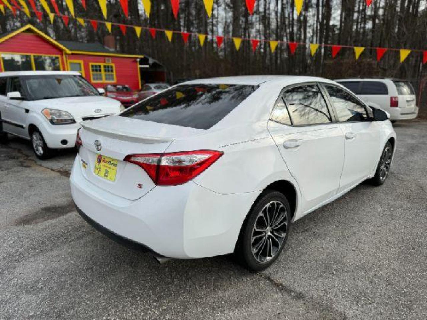 2015 White Toyota Corolla S Plus CVT (2T1BURHE7FC) with an 1.8L L4 DOHC 16V engine, Continuously Variable Transmission transmission, located at 1806 Veterans Memorial Hwy SW, Austell, GA, 30168, (770) 944-9558, 33.817959, -84.606987 - Photo#3