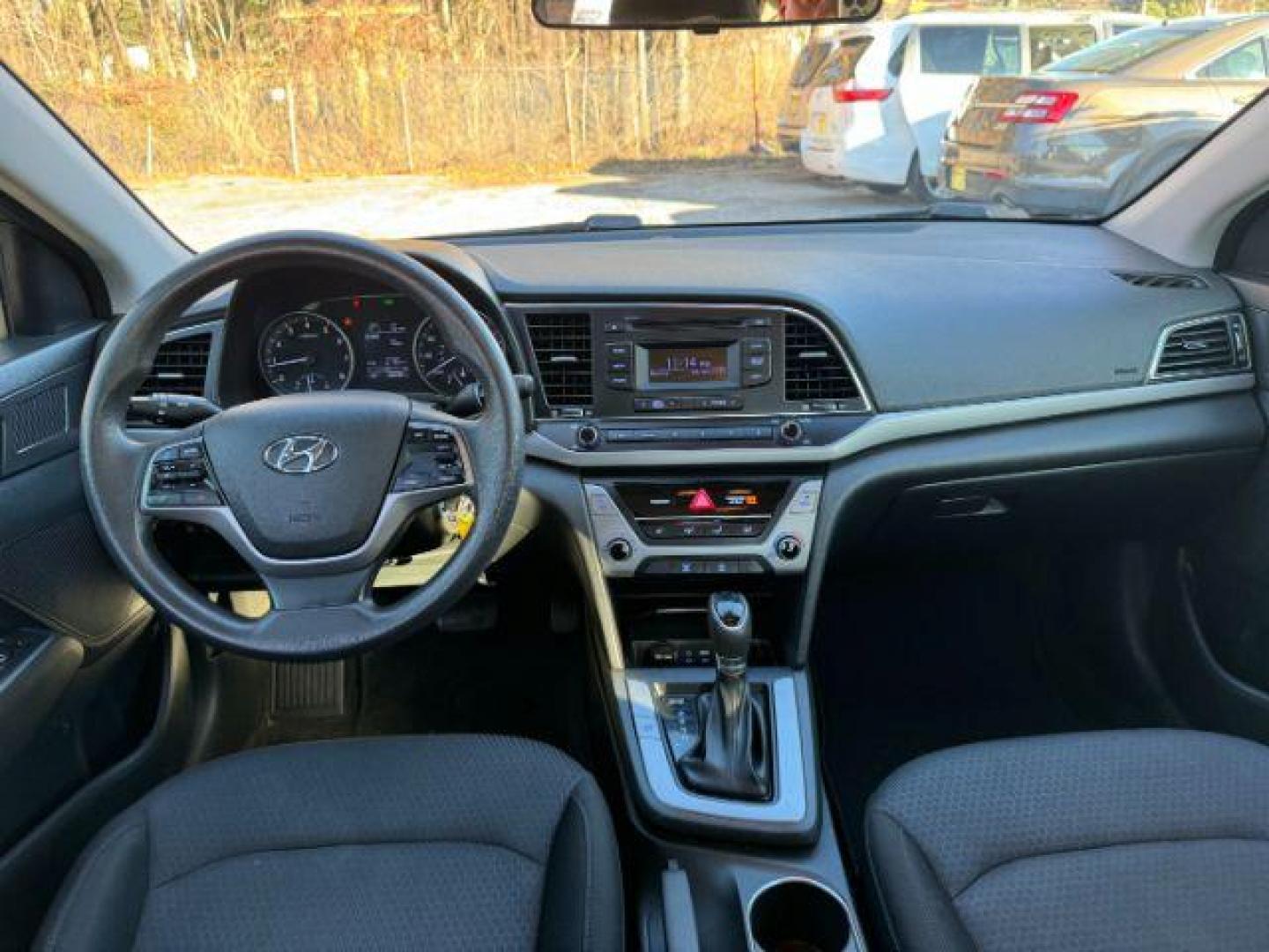 2018 Gray Hyundai Elantra SE 6AT (5NPD74LF8JH) with an 2.0 engine, 6-Speed Automatic transmission, located at 1806 Veterans Memorial Hwy SW, Austell, GA, 30168, (770) 944-9558, 33.817959, -84.606987 - Photo#9