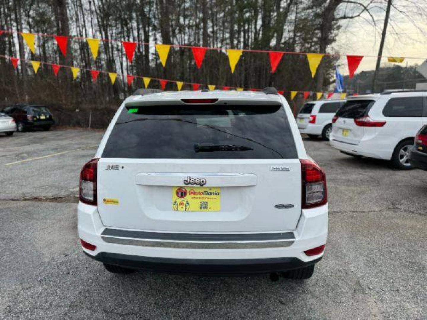 2014 White Jeep Compass Latitude FWD (1C4NJCEAXED) with an 2.0L L4 DOHC 16V engine, Continuously Variable Transmission transmission, located at 1806 Veterans Memorial Hwy SW, Austell, GA, 30168, (770) 944-9558, 33.817959, -84.606987 - Photo#4