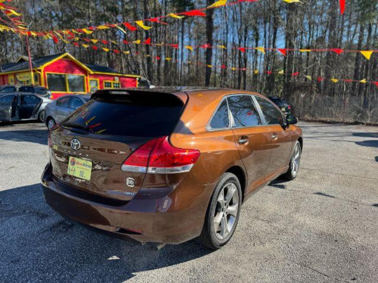 2011 Brown Toyota Venza AWD V6 (4T3BK3BB3BU) with an 3.5L V6 DOHC 24V engine, 6-Speed Automatic transmission, located at 1806 Veterans Memorial Hwy SW, Austell, GA, 30168, (770) 944-9558, 33.817959, -84.606987 - Photo#3