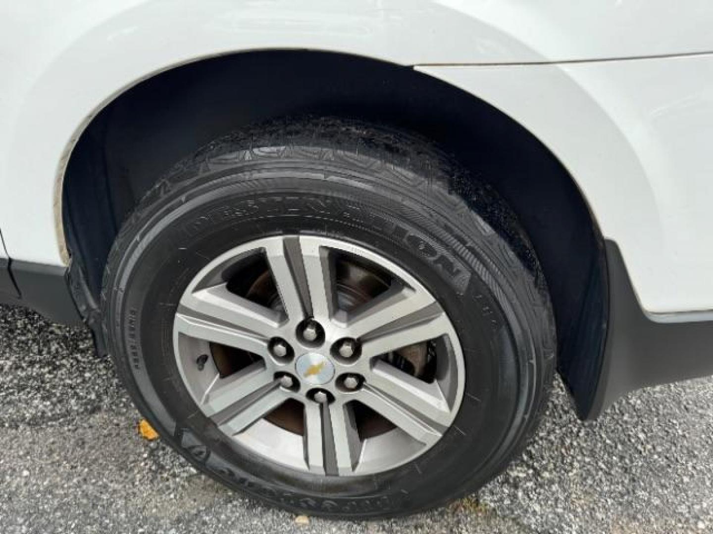 2016 White Chevrolet Traverse 2LT FWD (1GNKRHKD2GJ) with an 3.6L V6 DOHC 24V engine, 6-Speed Automatic transmission, located at 1806 Veterans Memorial Hwy SW, Austell, GA, 30168, (770) 944-9558, 33.817959, -84.606987 - Photo#25