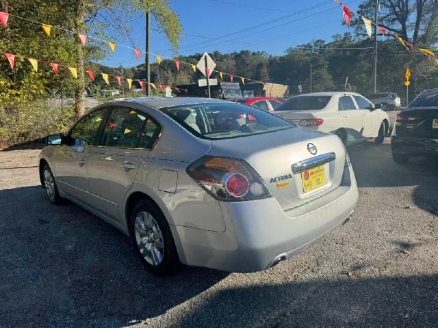 2011 Gray Nissan Altima 2.5 (1N4AL2AP4BC) with an 2.5L L4 DOHC 16V engine, Automatic transmission, located at 1806 Veterans Memorial Hwy SW, Austell, GA, 30168, (770) 944-9558, 33.817959, -84.606987 - Photo#5