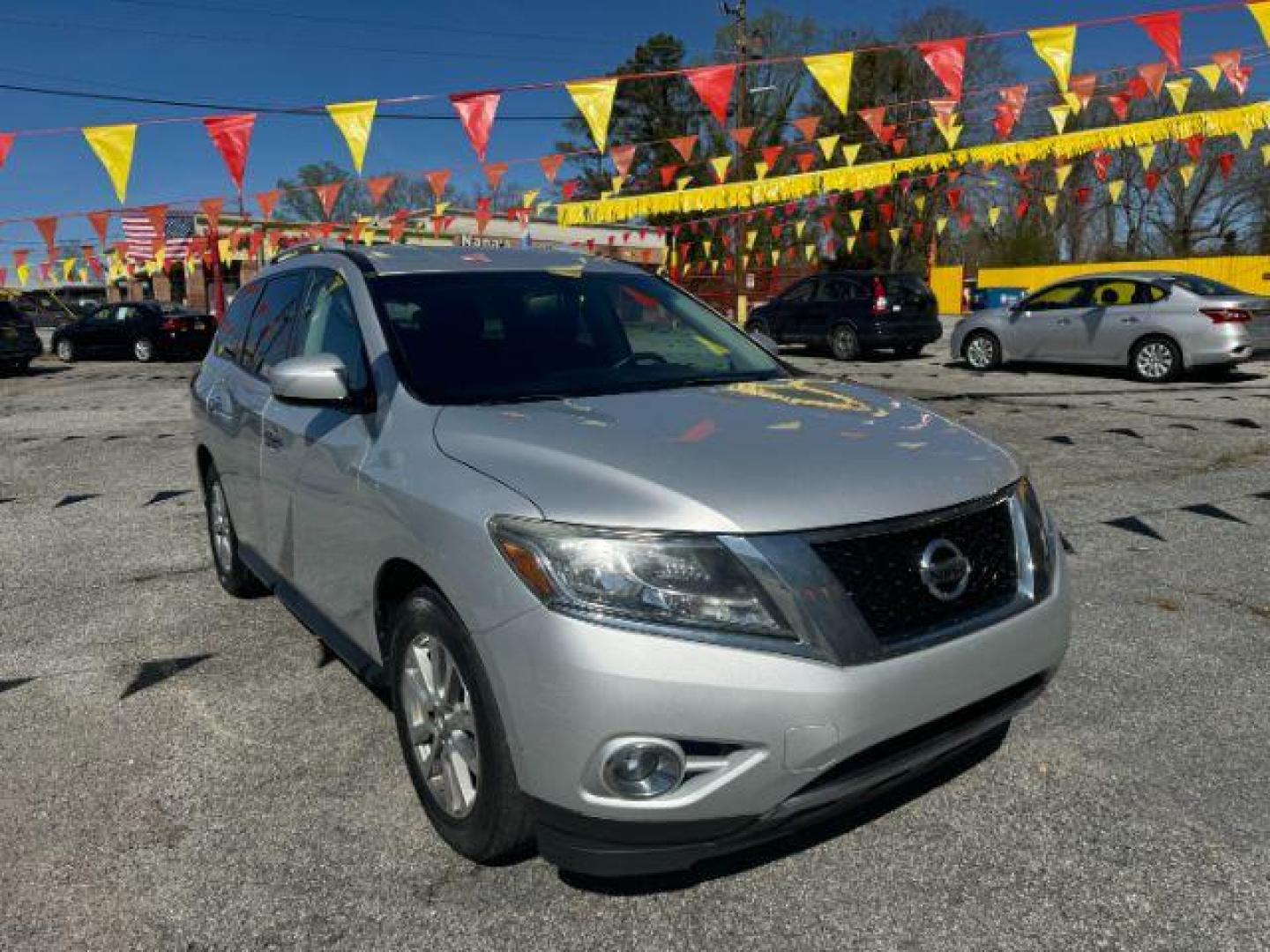 2015 Silver Nissan Pathfinder S 2WD (5N1AR2MN0FC) with an 3.5L V6 DOHC 24V engine, Continuously Variable Transmission transmission, located at 1806 Veterans Memorial Hwy SW, Austell, GA, 30168, (770) 944-9558, 33.817959, -84.606987 - Photo#2