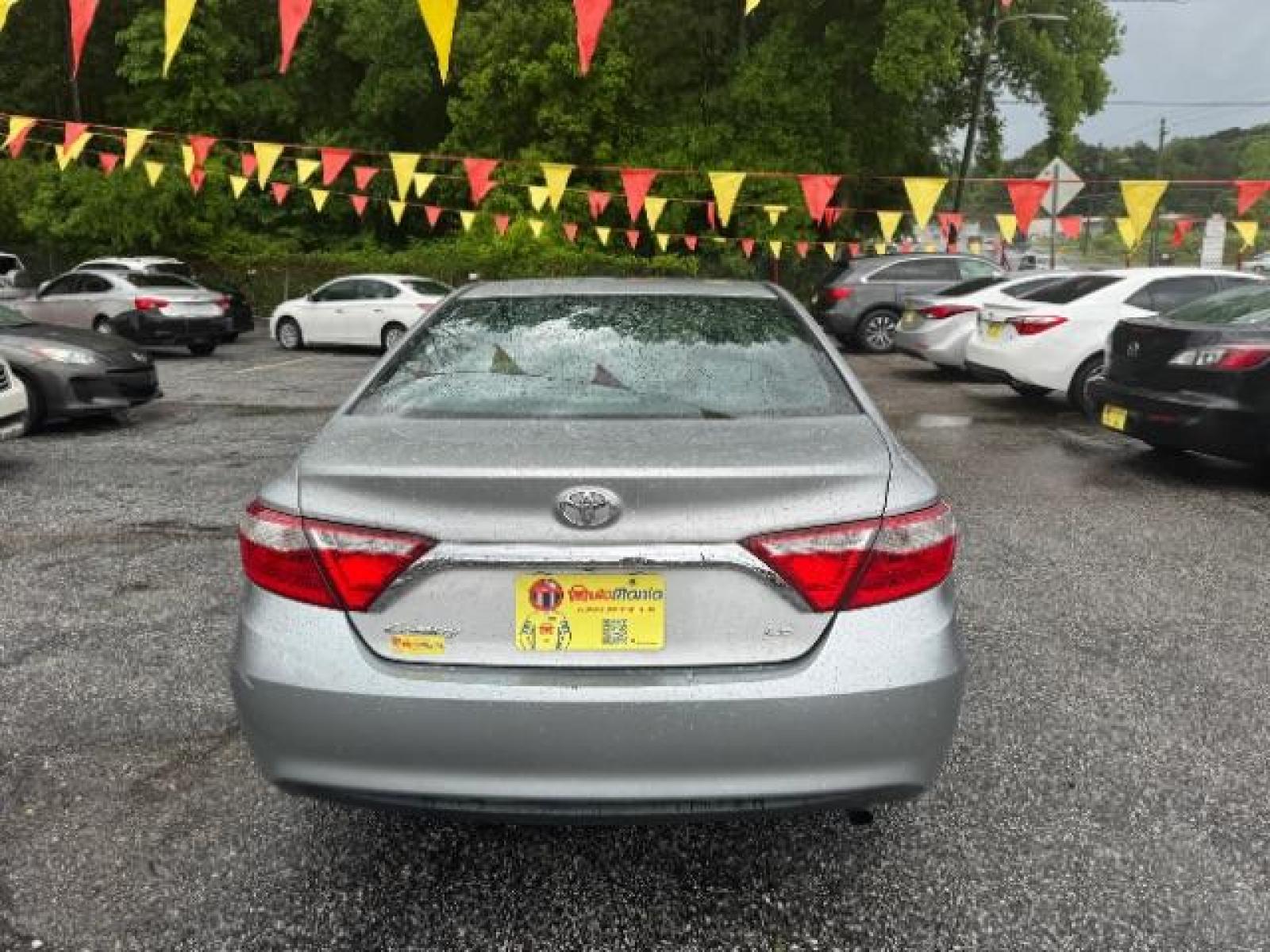 2017 Silver Toyota Camry LE (4T1BF1FK0HU) with an 2.5L L4 DOHC 16V engine, 6-Speed Automatic transmission, located at 1806 Veterans Memorial Hwy SW, Austell, GA, 30168, (770) 944-9558, 33.817959, -84.606987 - Photo #4