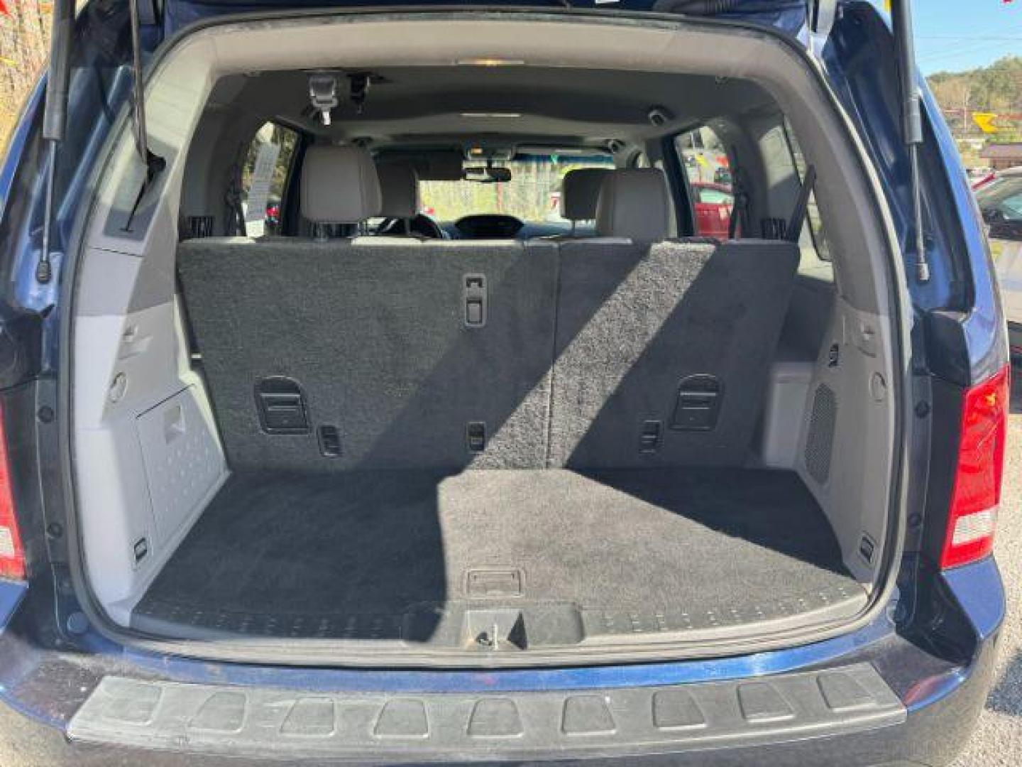 2015 BLUE Honda Pilot EX-L 2WD 5-Spd AT (5FNYF3H55FB) with an 3.5L V6 SOHC 24V engine, 5-Speed Automatic transmission, located at 1806 Veterans Memorial Hwy SW, Austell, GA, 30168, (770) 944-9558, 33.817959, -84.606987 - Photo#17