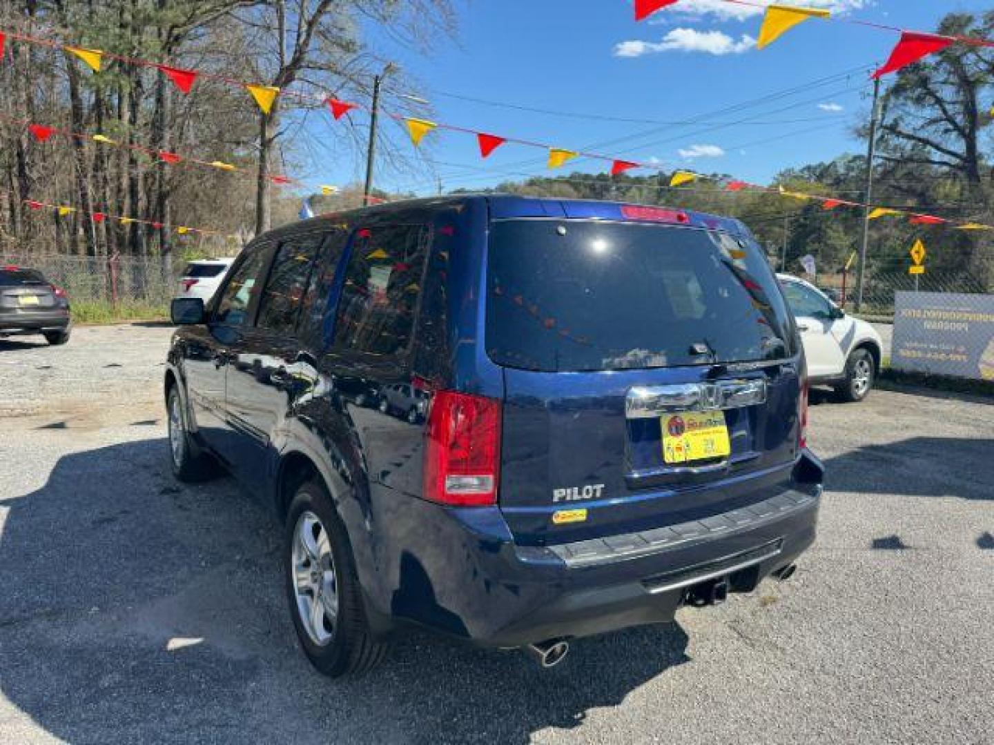 2015 BLUE Honda Pilot EX-L 2WD 5-Spd AT (5FNYF3H55FB) with an 3.5L V6 SOHC 24V engine, 5-Speed Automatic transmission, located at 1806 Veterans Memorial Hwy SW, Austell, GA, 30168, (770) 944-9558, 33.817959, -84.606987 - Photo#5