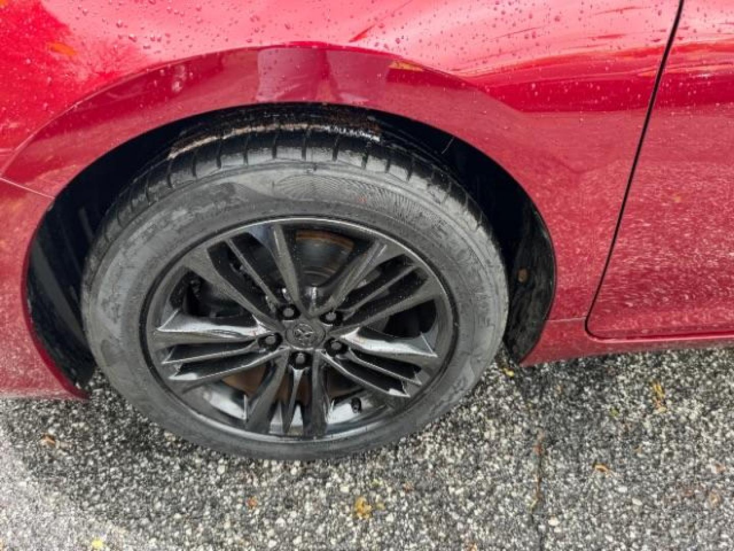 2016 Red Toyota Camry SE (4T1BF1FK4GU) with an 2.5L L4 DOHC 16V engine, 6-Speed Automatic transmission, located at 1806 Veterans Memorial Hwy SW, Austell, GA, 30168, (770) 944-9558, 33.817959, -84.606987 - Photo#16