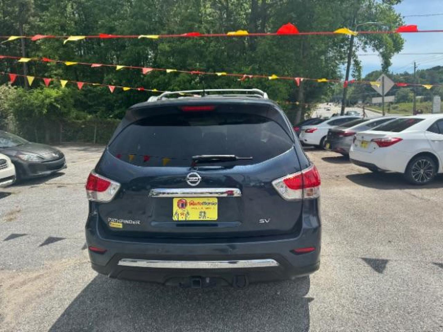 2014 Blue Nissan Pathfinder SV 2WD (5N1AR2MN6EC) with an 3.5L V6 DOHC 24V engine, Continuously Variable Transmission transmission, located at 1806 Veterans Memorial Hwy SW, Austell, GA, 30168, (770) 944-9558, 33.817959, -84.606987 - Photo#4