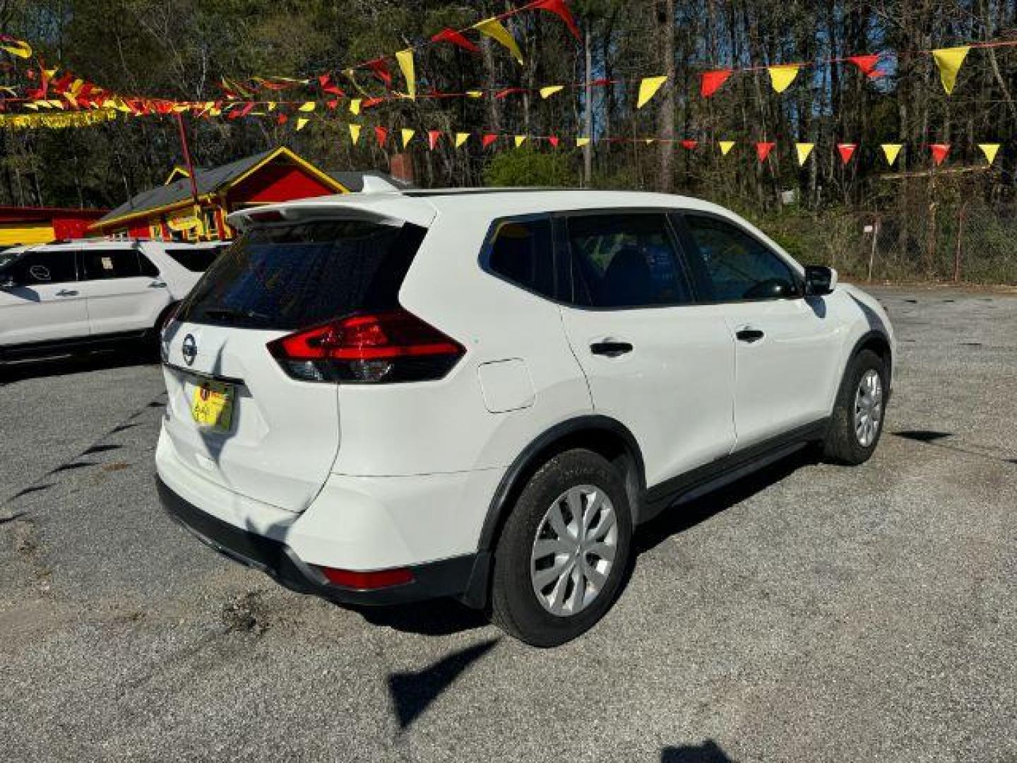 2015 White Nissan Rogue S 2WD (KNMAT2MT3FP) with an 2.5L L4 DOHC 16V engine, Continuously Variable Transmission transmission, located at 1806 Veterans Memorial Hwy SW, Austell, GA, 30168, (770) 944-9558, 33.817959, -84.606987 - Photo#3