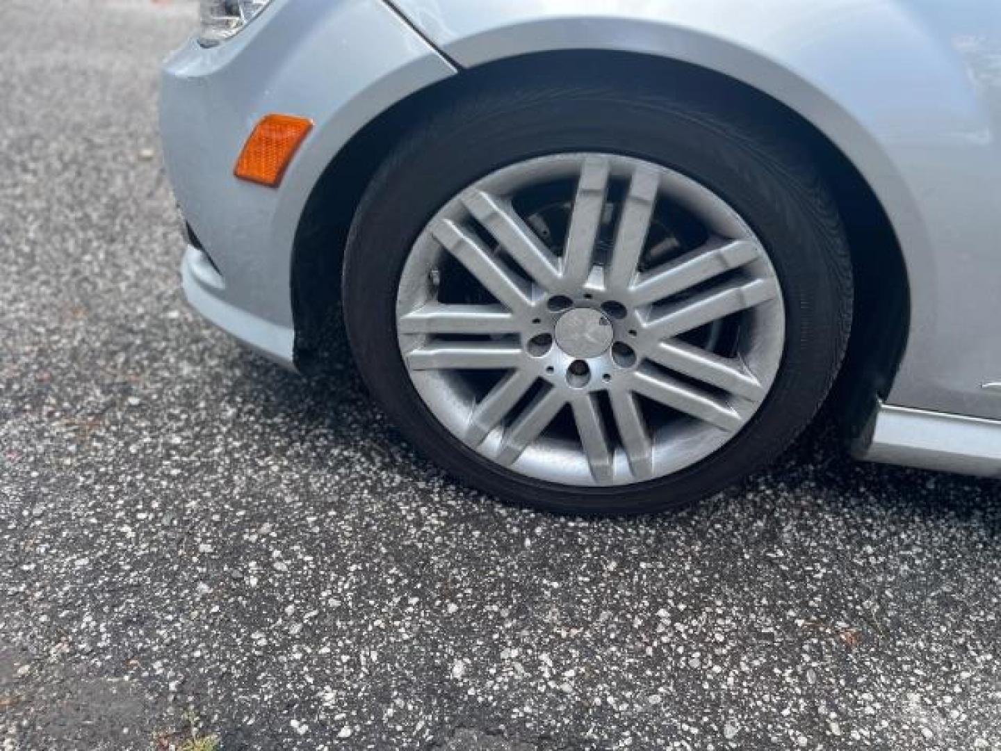 2009 Silver Mercedes-Benz C-Class C300 4MATIC Sport Sedan (WDDGF81X49R) with an 3.0L V6 DOHC 24V engine, 7-Speed Automatic transmission, located at 1806 Veterans Memorial Hwy SW, Austell, GA, 30168, (770) 944-9558, 33.817959, -84.606987 - Photo#14