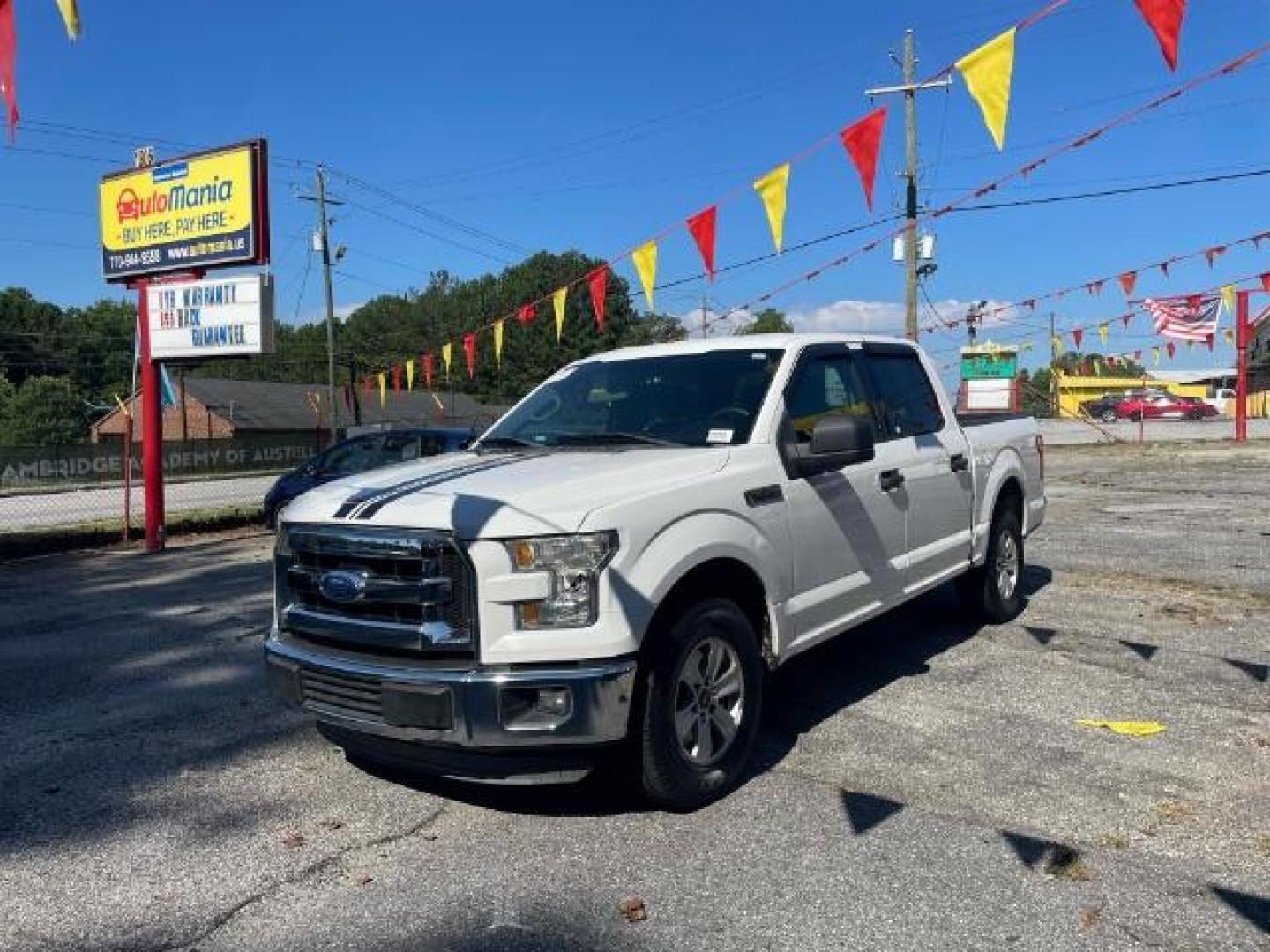 2015 White Ford F-150 XLT SuperCrew 5.5-ft. Bed 2WD (1FTEW1CF3FF) with an 5.0L V8 engine, 6-Speed Automatic transmission, located at 1806 Veterans Memorial Hwy SW, Austell, GA, 30168, (770) 944-9558, 33.817959, -84.606987 - Photo#0