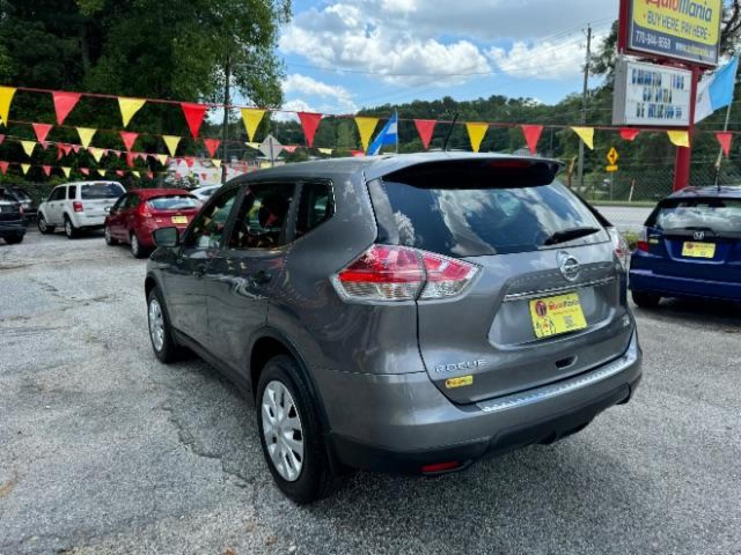 2016 Gray Nissan Rogue SPORT UTILITY 4-DR (KNMAT2MV0GP) with an 2.5L L4 DOHC 16V engine, Continuously Variable Transmission transmission, located at 1806 Veterans Memorial Hwy SW, Austell, GA, 30168, (770) 944-9558, 33.817959, -84.606987 - Photo#5