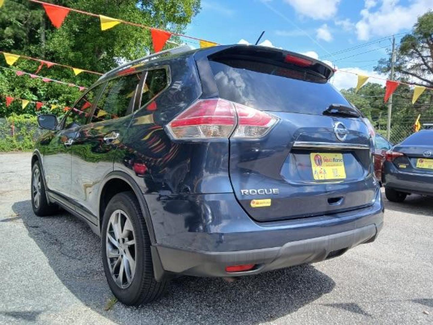 2015 Blue Nissan Rogue S 2WD (5N1AT2MT6FC) with an 2.5L L4 DOHC 16V engine, Continuously Variable Transmission transmission, located at 1806 Veterans Memorial Hwy SW, Austell, GA, 30168, (770) 944-9558, 33.817959, -84.606987 - Photo#5