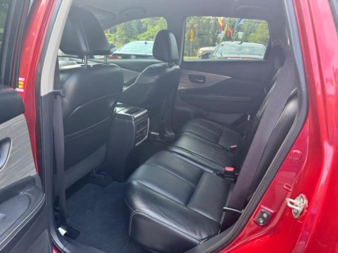 2015 RED Nissan Murano S (5N1AZ2MG7FN) with an 3.5L V6 DOHC 24V engine, Continuously Variable Transmission transmission, located at 1806 Veterans Memorial Hwy SW, Austell, GA, 30168, (770) 944-9558, 33.817959, -84.606987 - Photo#9