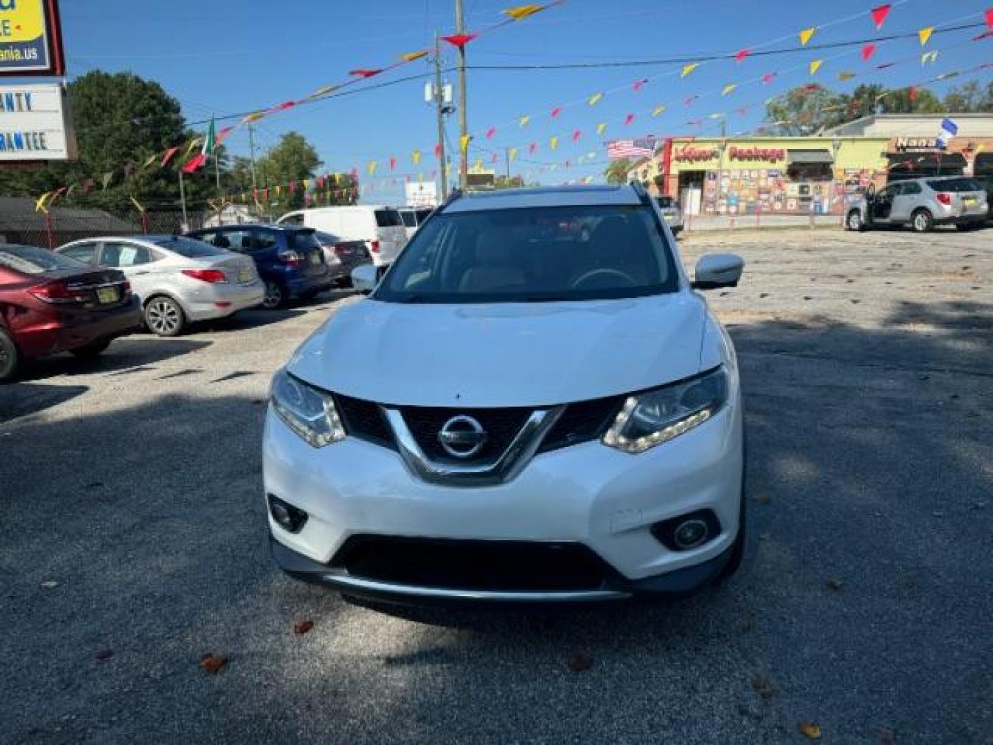 2015 WHITE Nissan Rogue S 2WD (5N1AT2MT4FC) with an 2.5L L4 DOHC 16V engine, Continuously Variable Transmission transmission, located at 1806 Veterans Memorial Hwy SW, Austell, GA, 30168, (770) 944-9558, 33.817959, -84.606987 - Photo#1