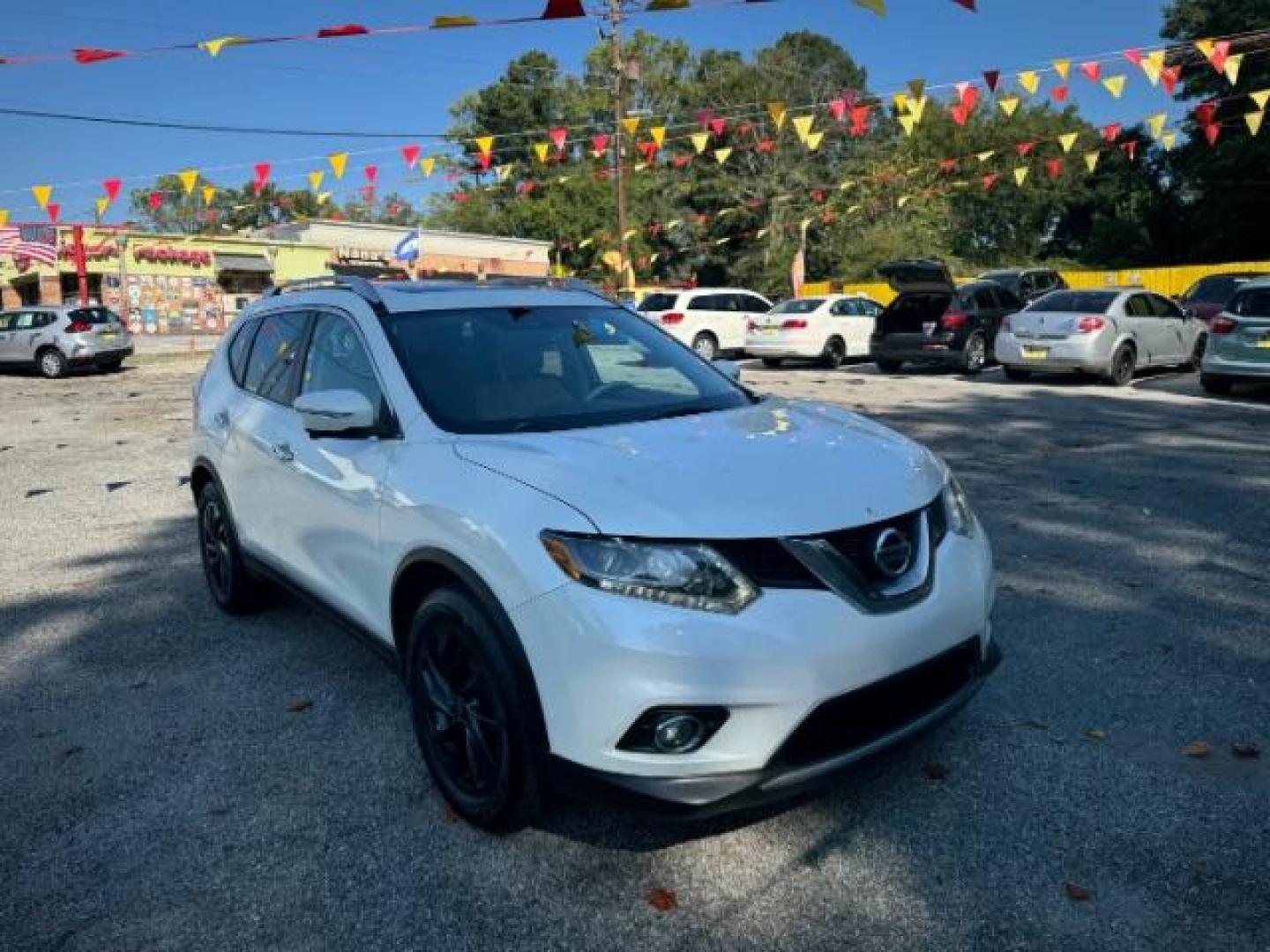 2015 WHITE Nissan Rogue S 2WD (5N1AT2MT4FC) with an 2.5L L4 DOHC 16V engine, Continuously Variable Transmission transmission, located at 1806 Veterans Memorial Hwy SW, Austell, GA, 30168, (770) 944-9558, 33.817959, -84.606987 - Photo#2