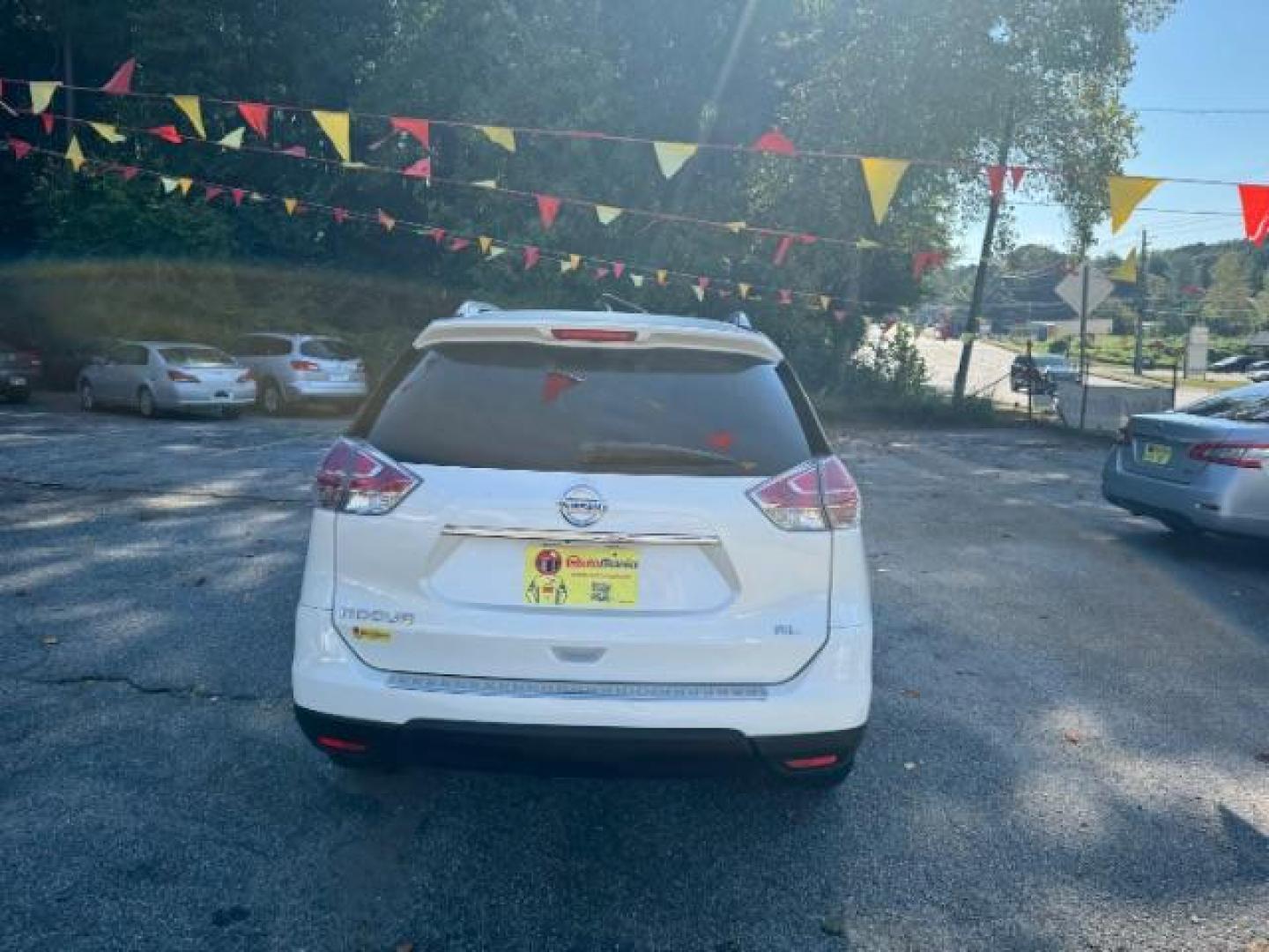 2015 WHITE Nissan Rogue S 2WD (5N1AT2MT4FC) with an 2.5L L4 DOHC 16V engine, Continuously Variable Transmission transmission, located at 1806 Veterans Memorial Hwy SW, Austell, GA, 30168, (770) 944-9558, 33.817959, -84.606987 - Photo#4