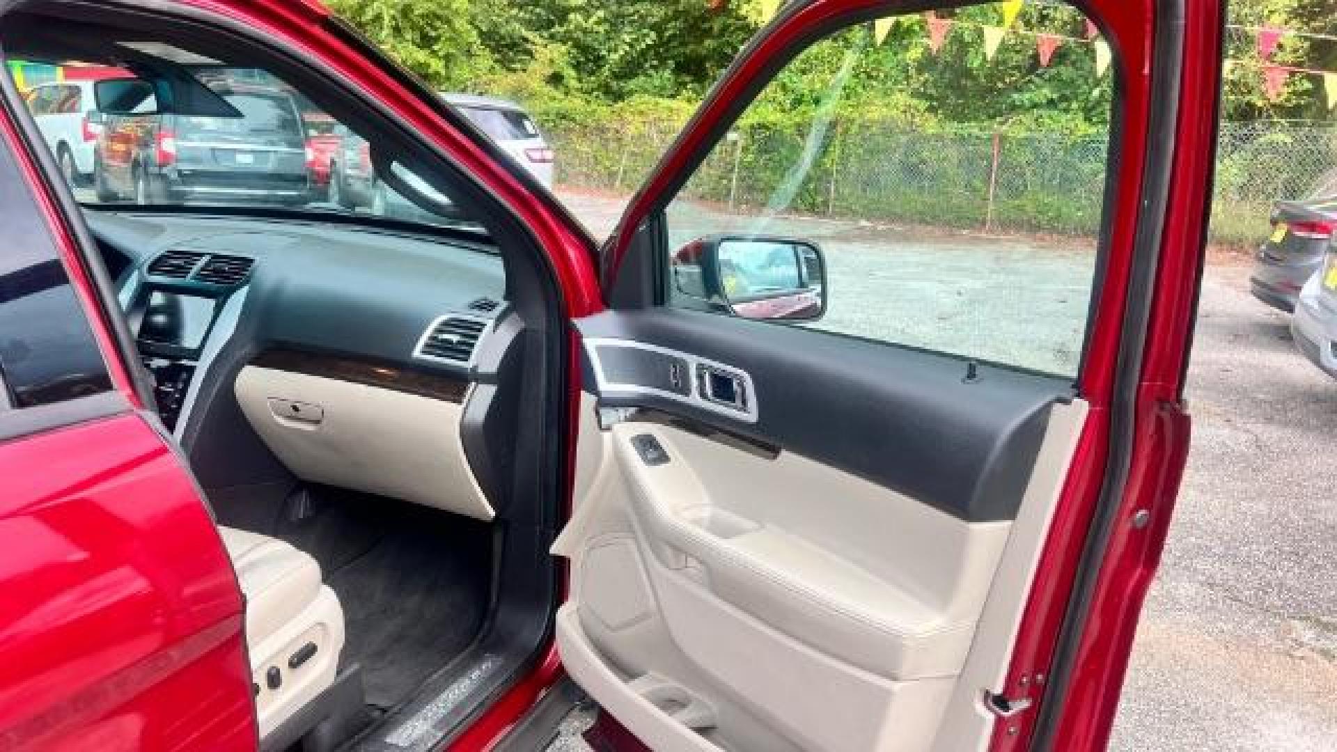 2015 Red Ford Explorer Limited FWD (1FM5K7F84FG) with an 3.5L V6 DOHC 24V engine, 6-Speed Automatic transmission, located at 1806 Veterans Memorial Hwy SW, Austell, GA, 30168, (770) 944-9558, 33.817959, -84.606987 - Photo#10