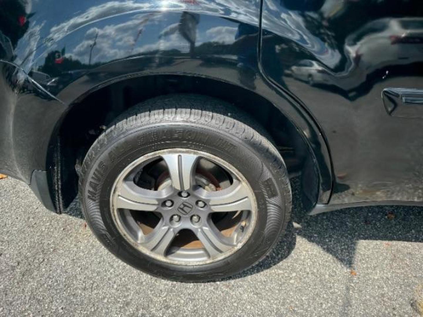 2015 Black Honda Pilot SE 4WD (5FNYF4H32FB) with an 3.5L V6 SOHC 24V engine, 5-Speed Automatic transmission, located at 1806 Veterans Memorial Hwy SW, Austell, GA, 30168, (770) 944-9558, 33.817959, -84.606987 - Photo#24