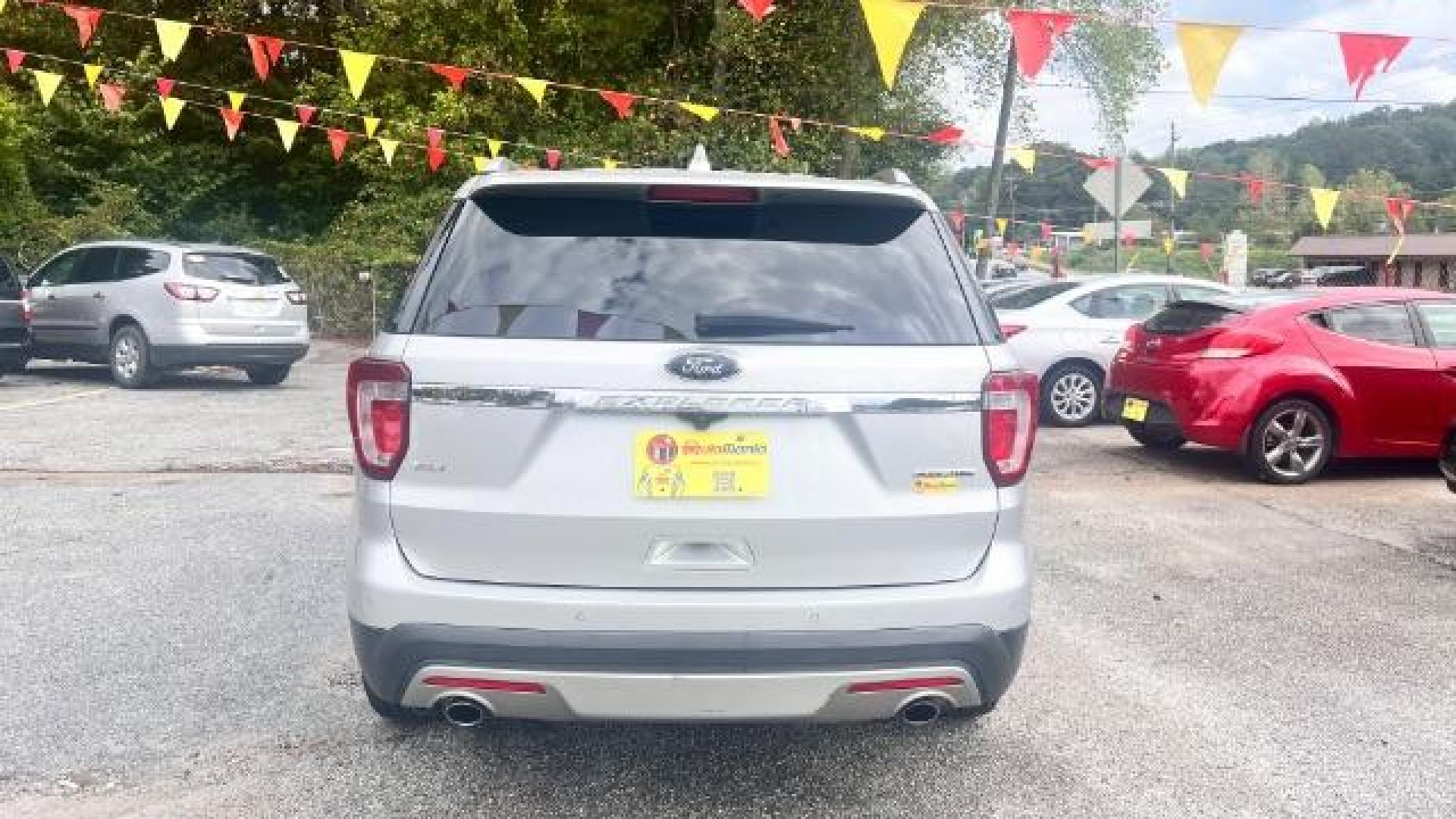 2016 SILVER Ford Explorer XLT FWD (1FM5K7D87GG) with an 3.5L V6 DOHC 24V engine, 6-Speed Automatic transmission, located at 1806 Veterans Memorial Hwy SW, Austell, GA, 30168, (770) 944-9558, 33.817959, -84.606987 - Photo#5